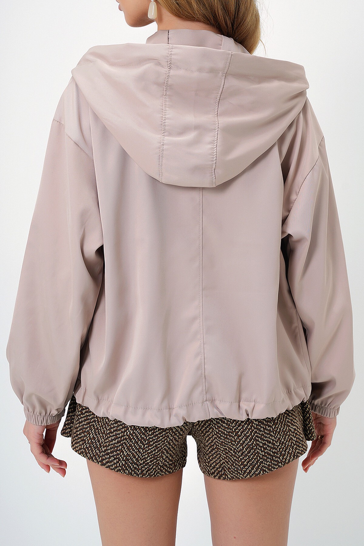 Bej Kapüşonlu Gizli Cepli Önü Fermuarlı Mevsimlik Ceket