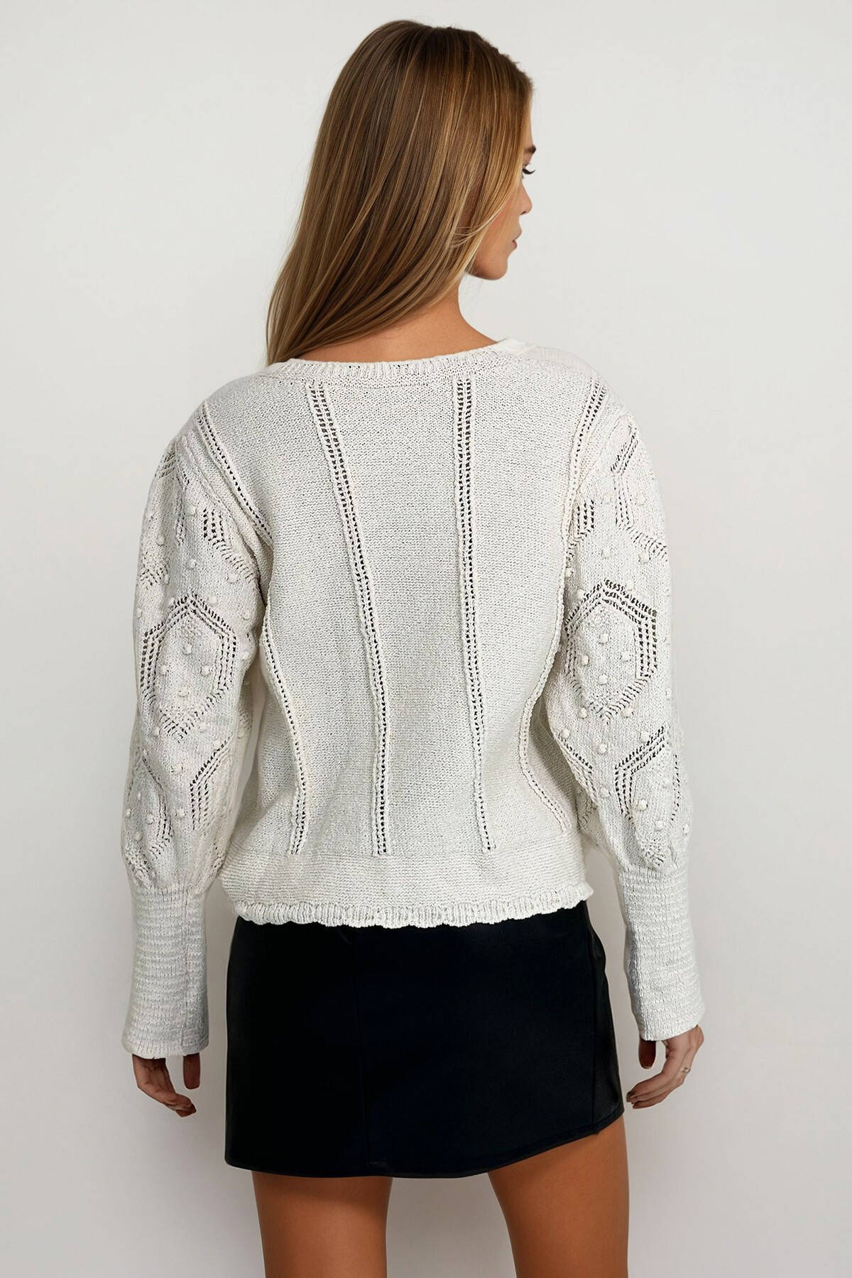 Bej Motifli Triko Kazak