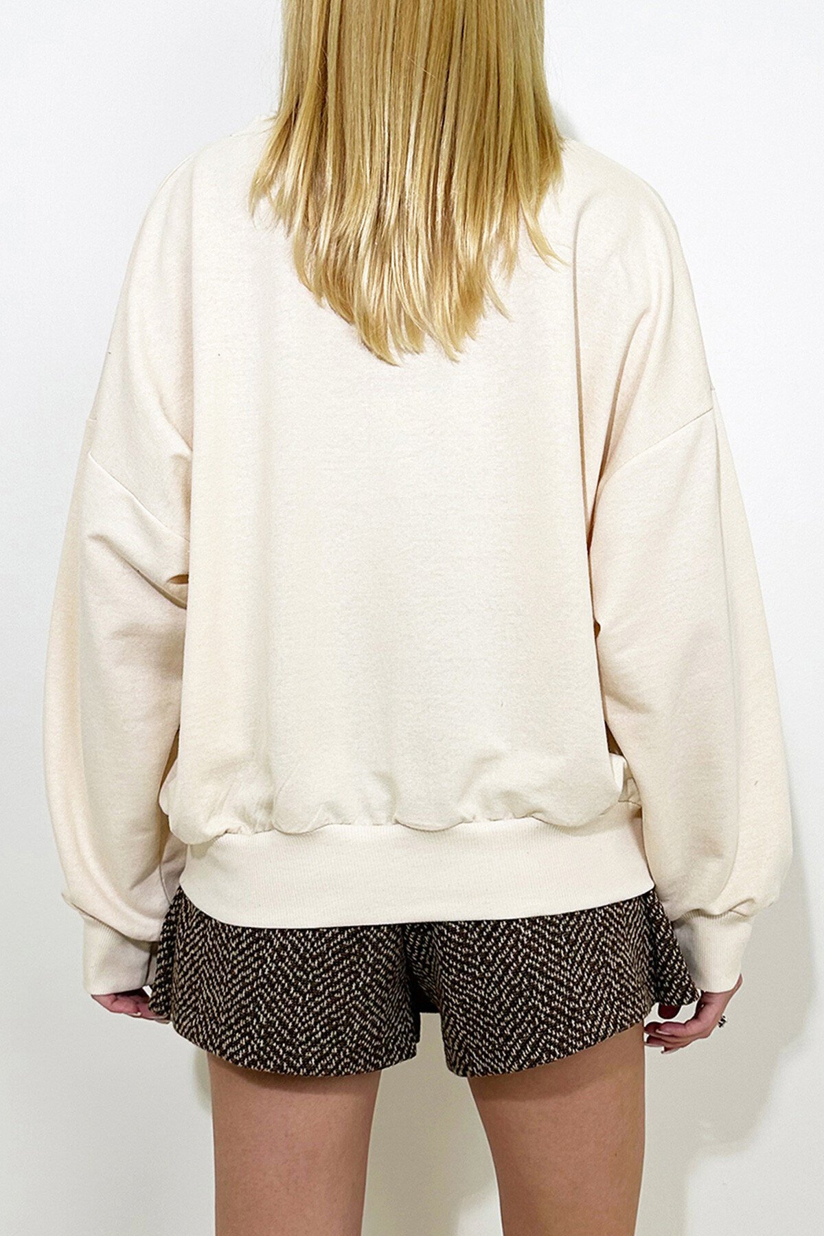 Bej Önü Bağcıklı Oversıze Sweatshirt