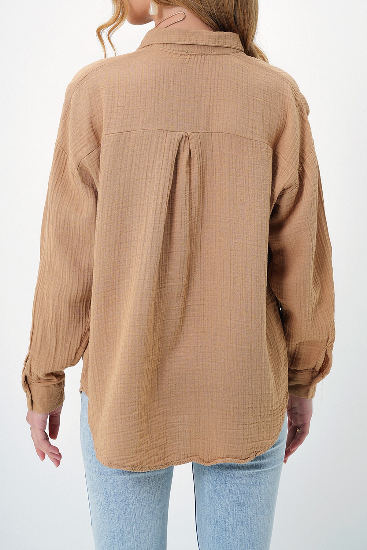 Bej Tek Cepli Keten Görünümlü Oversize Dokuma Gömlek