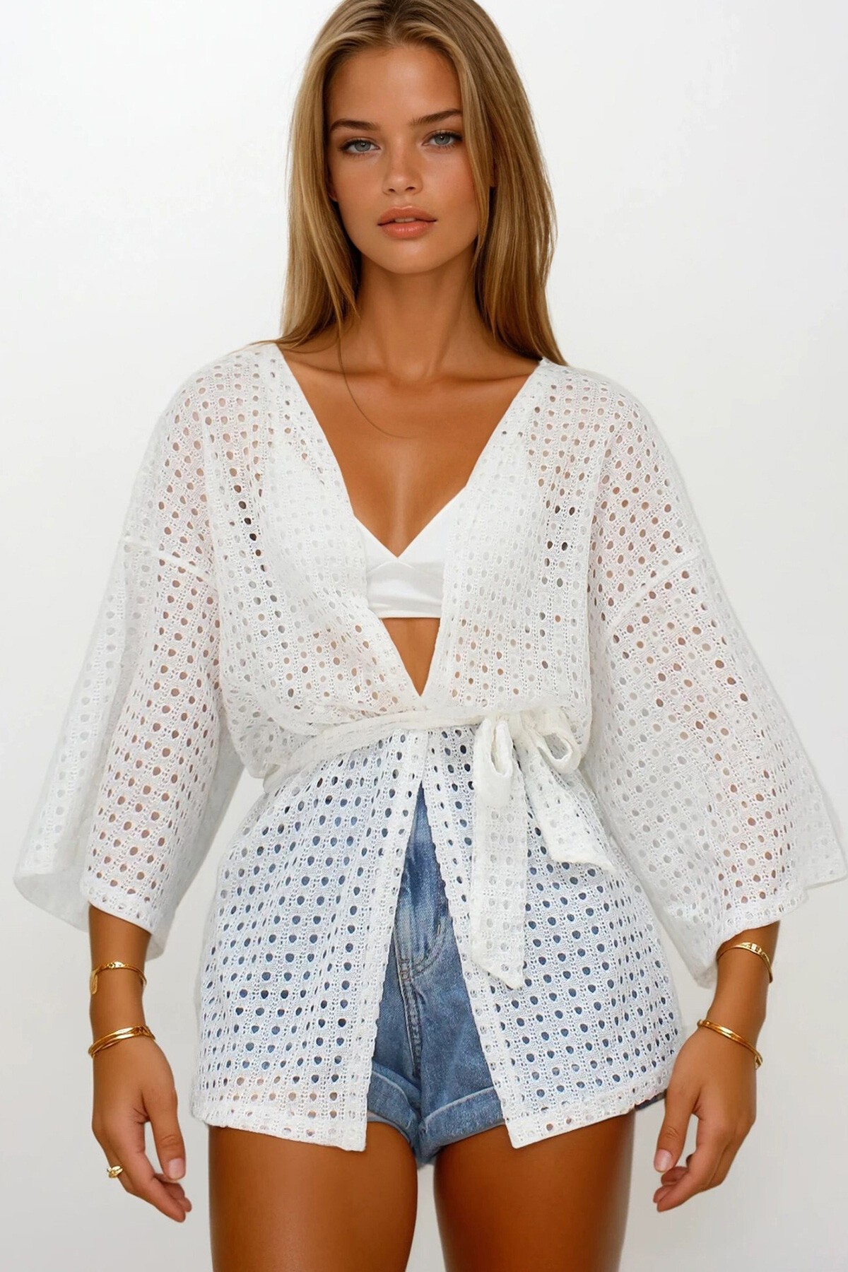 Beyaz Bağlama Detaylı Ajurlu Dantel Kimono Ceket