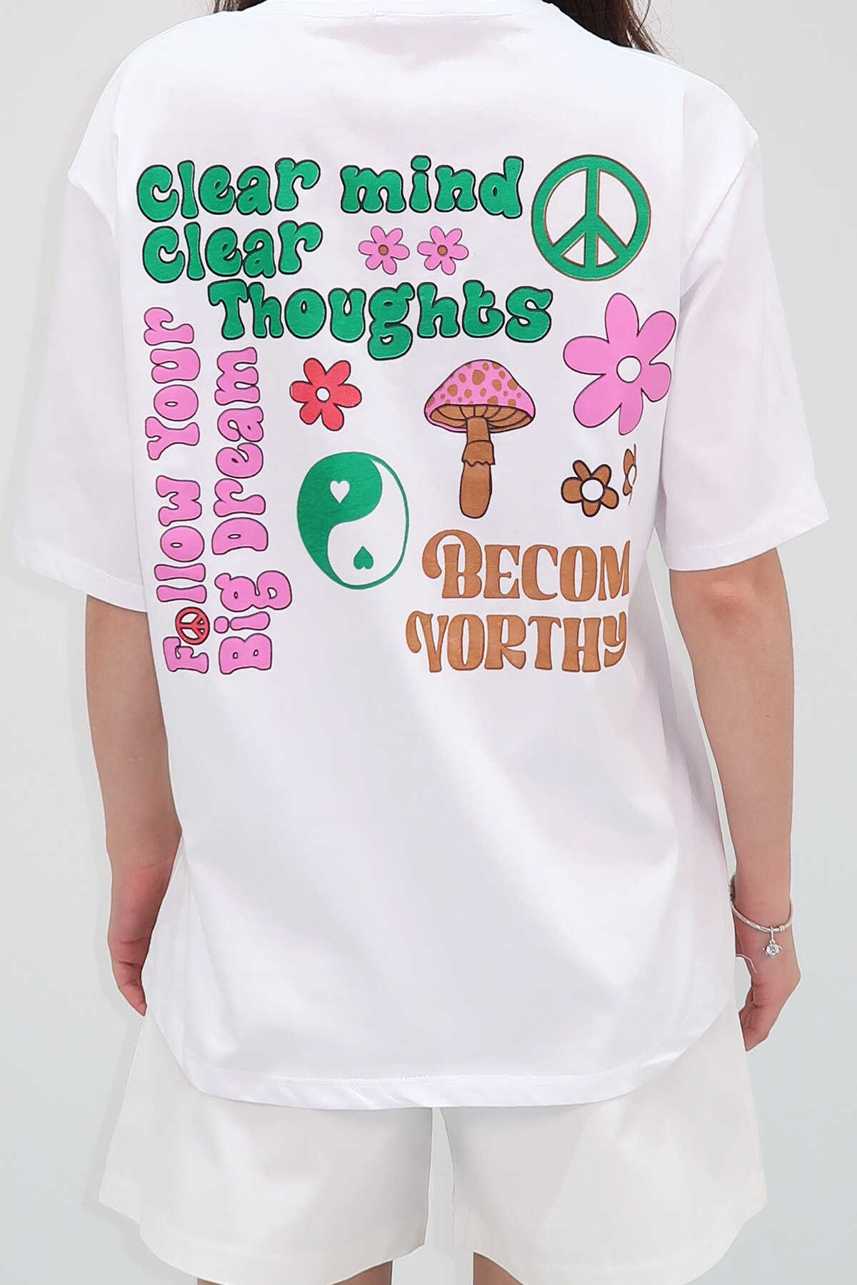 Beyaz Bisiklet Yaka Önü Ve Arkası Flok Baskılı %100 Pamuk Oversize T Shirt