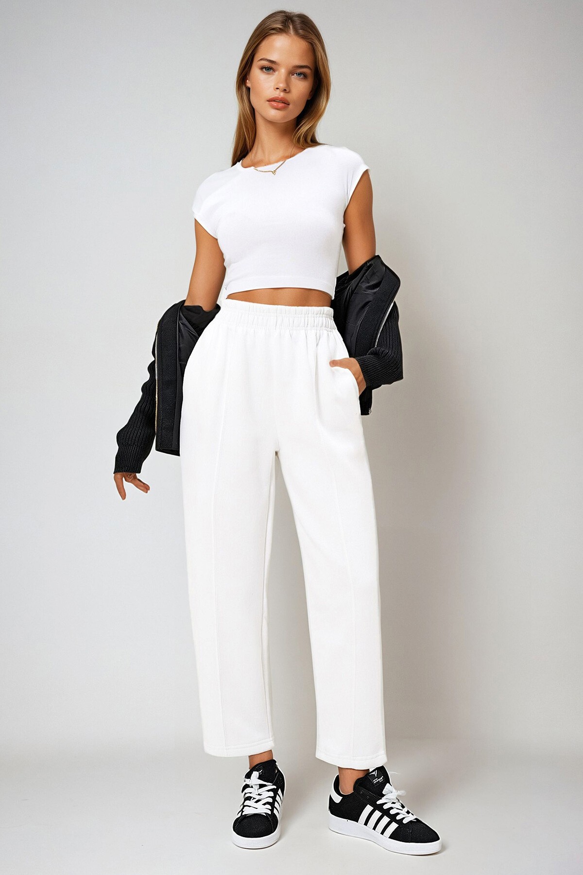 Beyaz Çift Cepli Beli Lastikli Önü Çımalı 3 İplik Şardonlu Buggy Kesim Pantolon