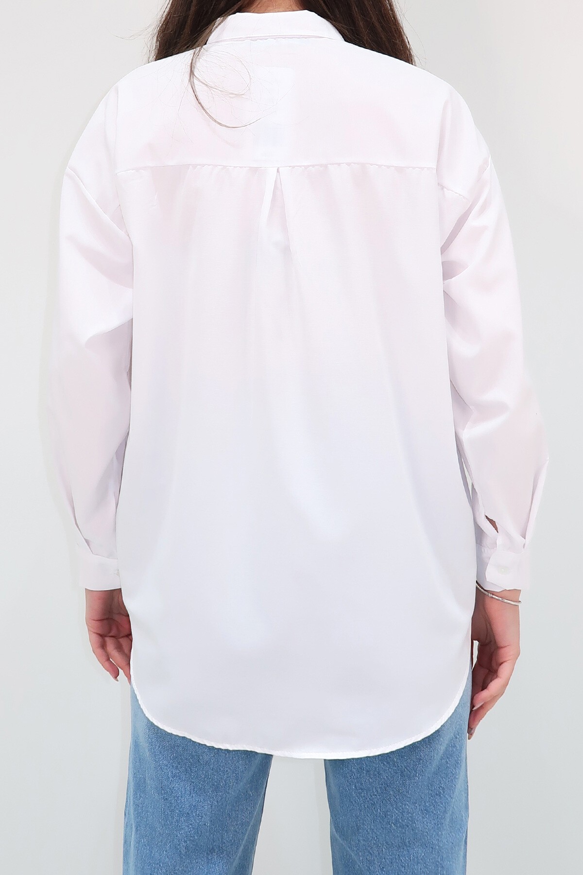 Beyaz Oversize Uzun Dokuma Gömlek