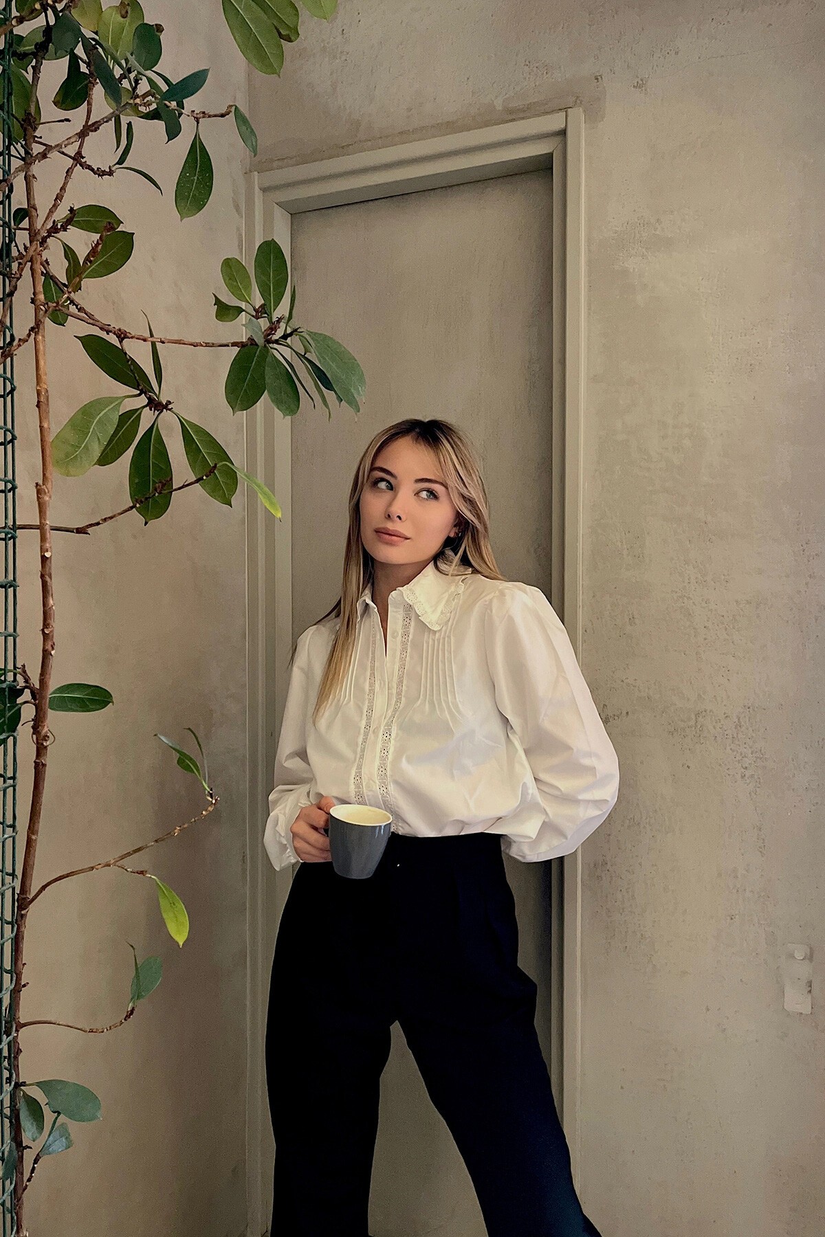 Beyaz Yakası Fisto Nervürlü Pamuklu Dokuma Gömlek Esq7628