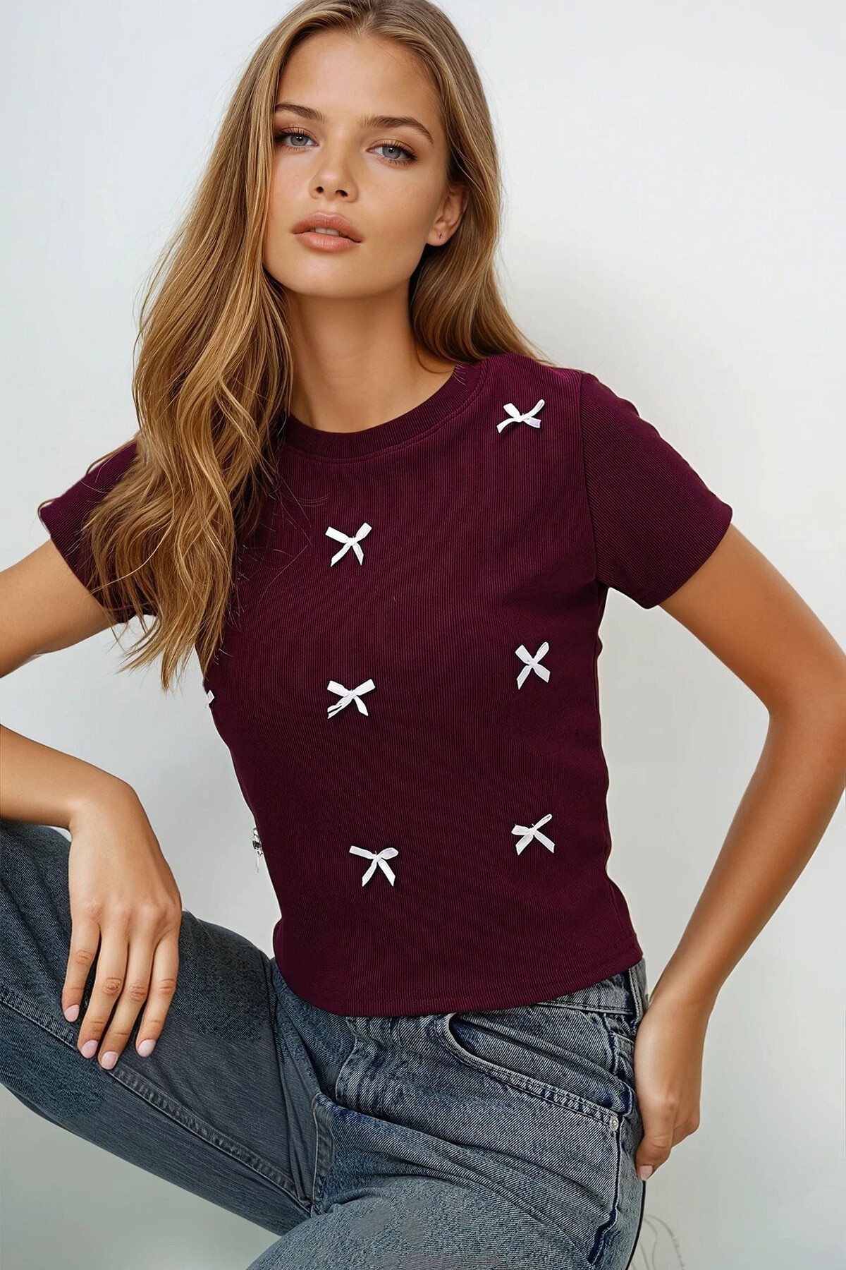 Bordo Bisiklet Yaka Fiyonk Süslü Crop Bluz