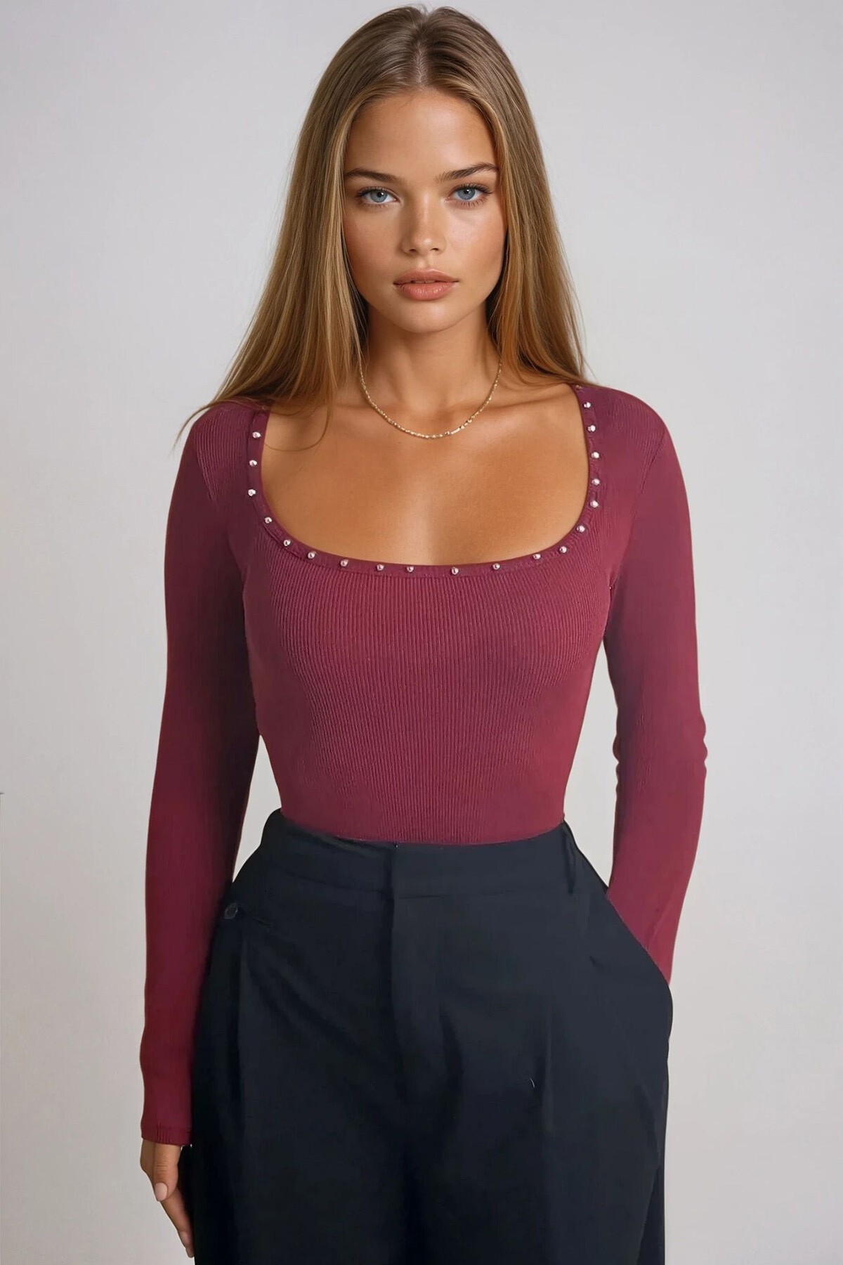 Bordo Kare Yaka İnci Çakmalı Fitilli Örme Bluz