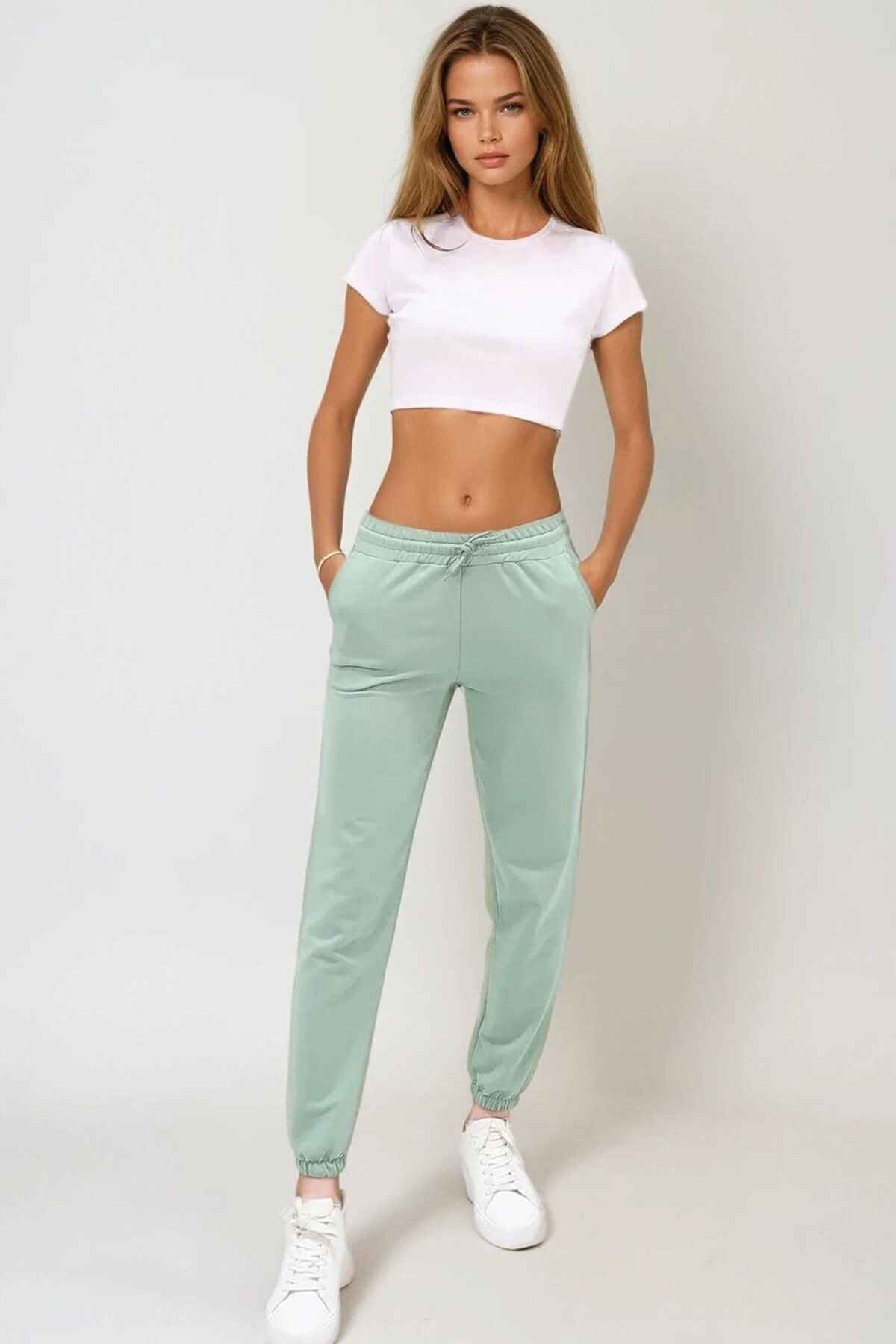 Çağla Yeşili Beli Ve Paçası Lastikli Basic Eşofman Altı