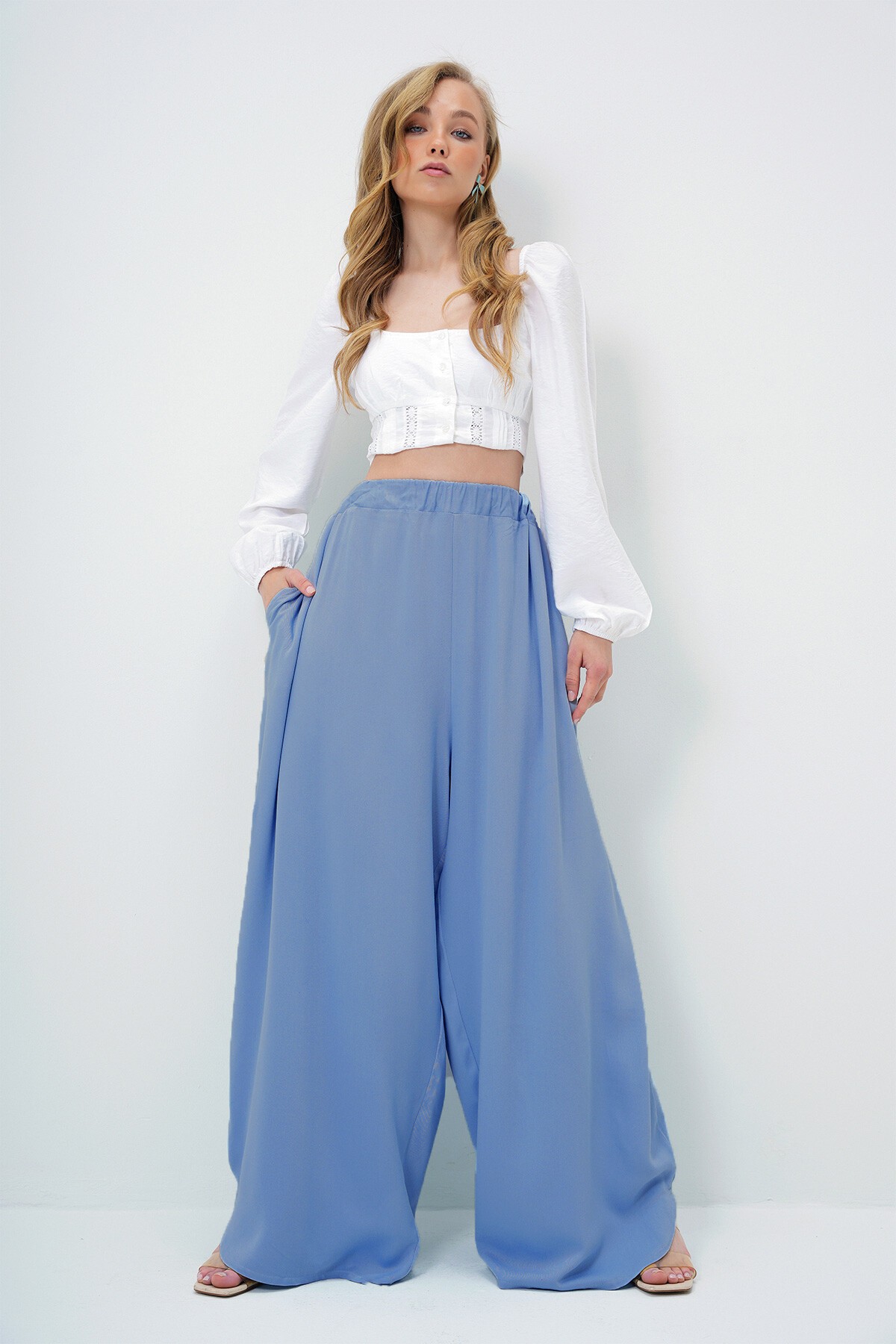 Havacı Mavi Çift Cepli Dökümlü Bol Kesim Dokuma Pantolon