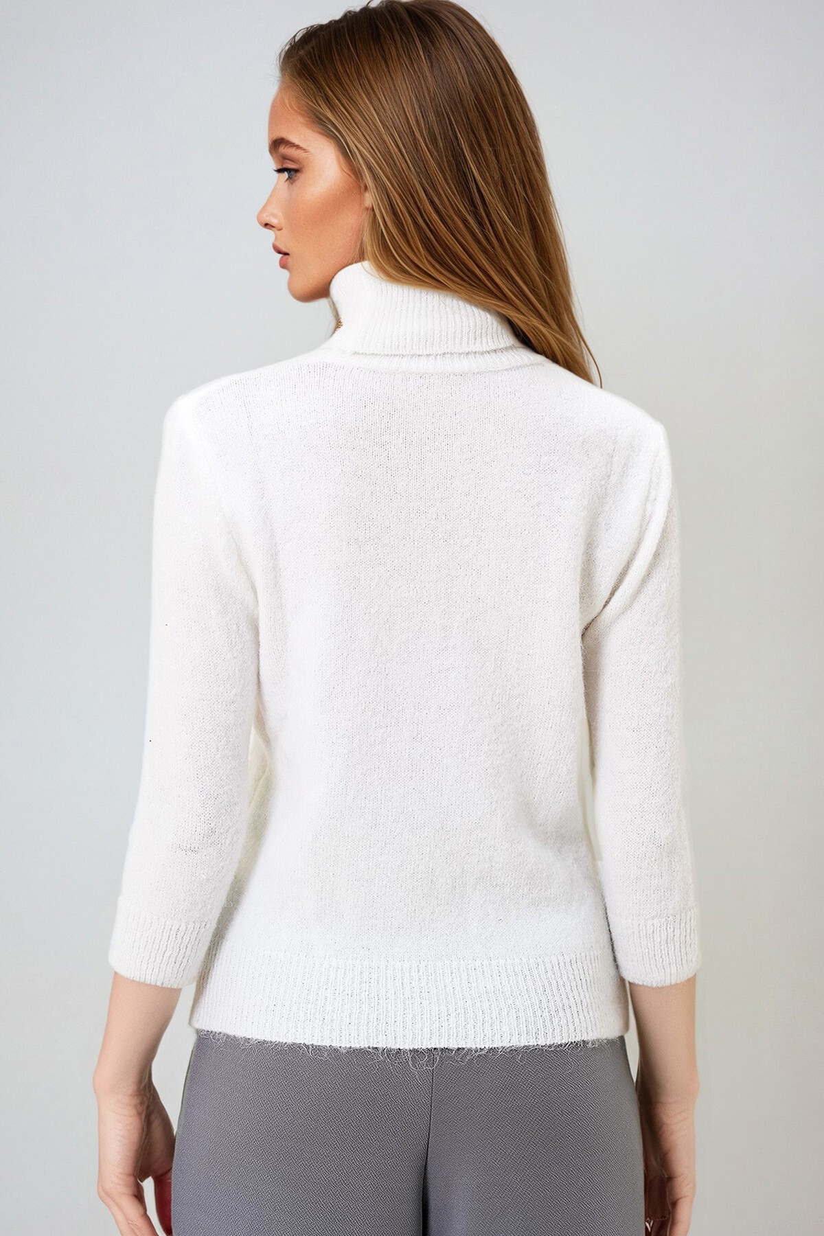 Ekru Balıkçı Yaka Tüylü Kazak