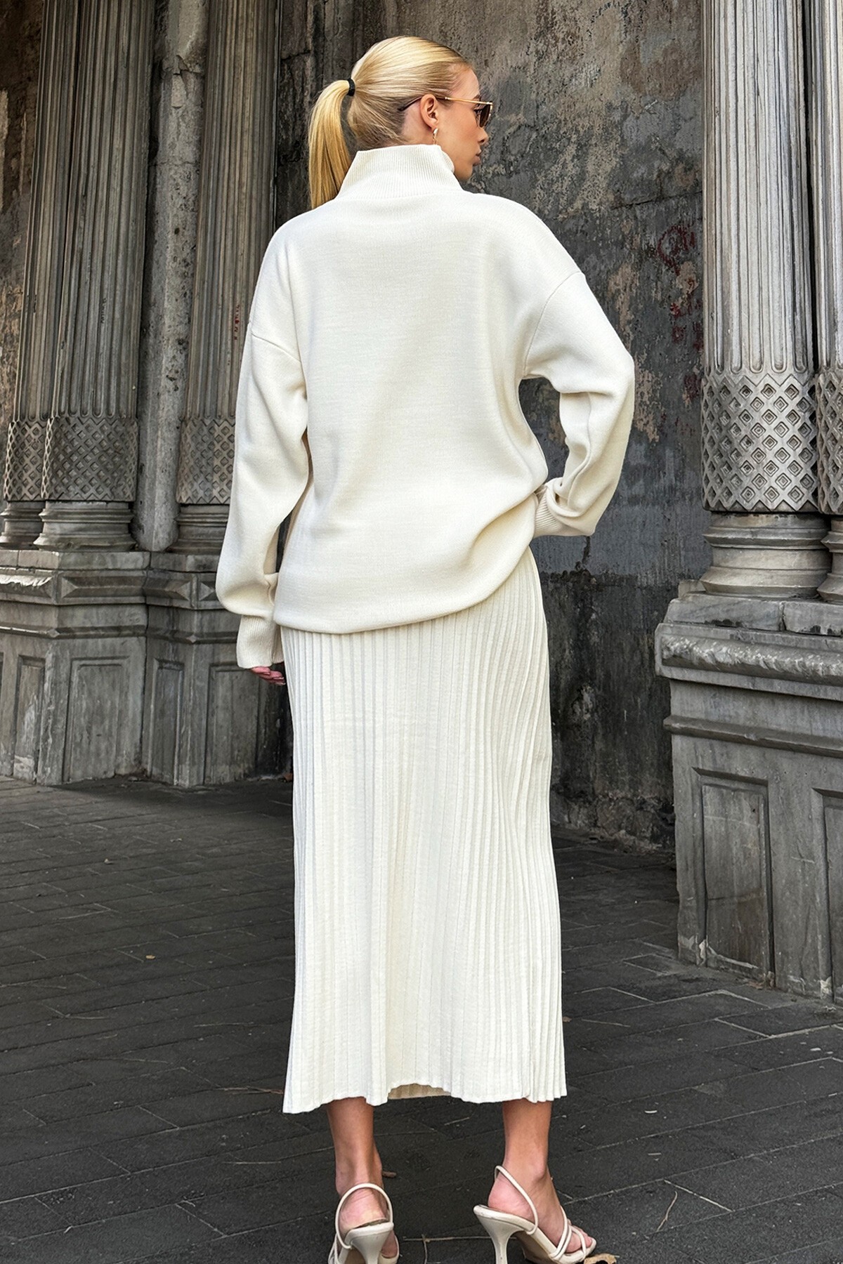 Ekru Bluz Etek Triko Takım