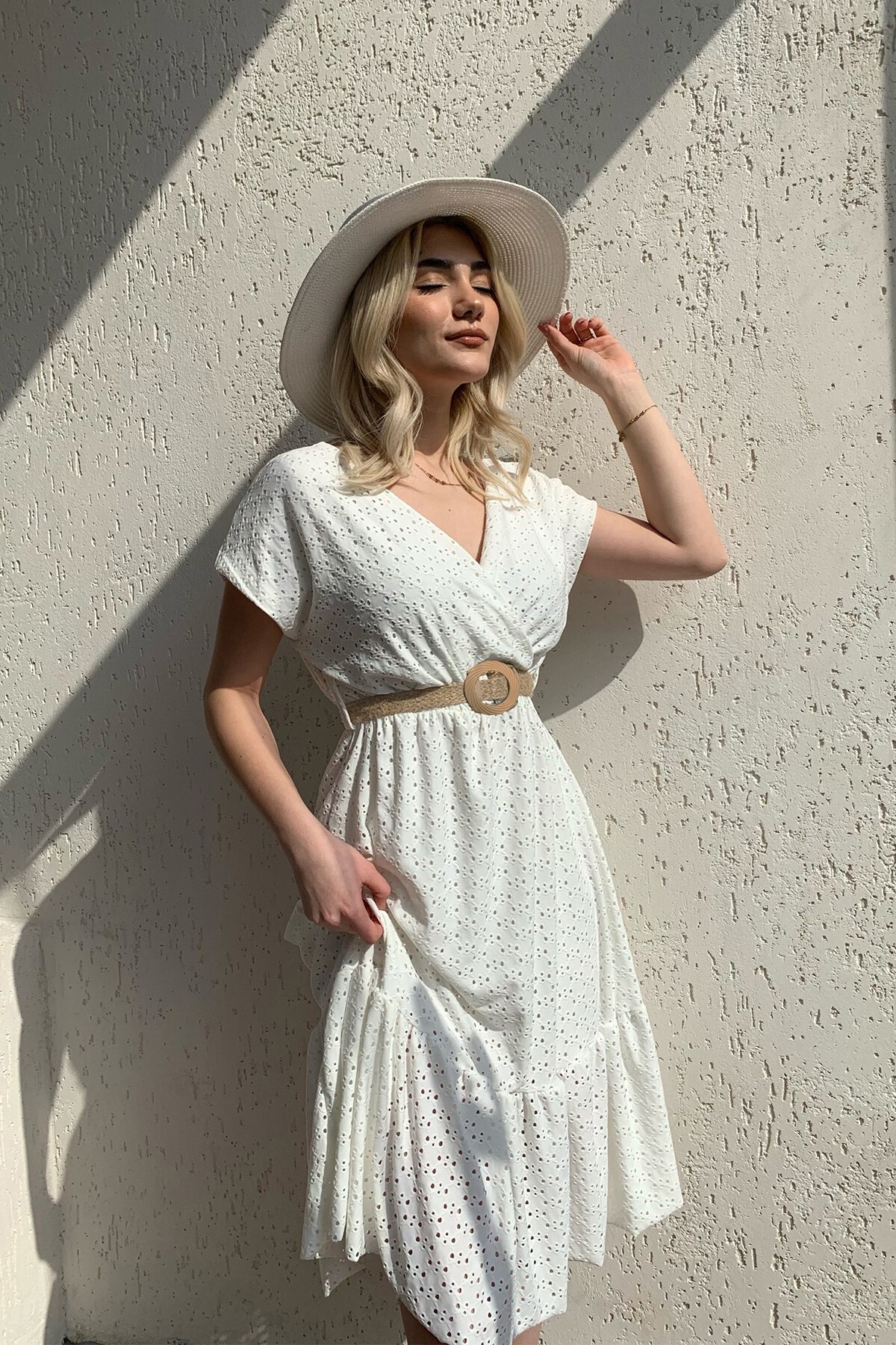 Ekru Kruvaze Yaka Beli Lastikli Hasır Kemerli Fisto Elbise