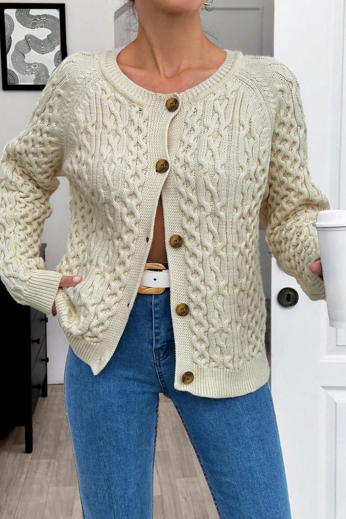 Ekru Önü Düğmeli Bisiklet Yaka Triko Hırka