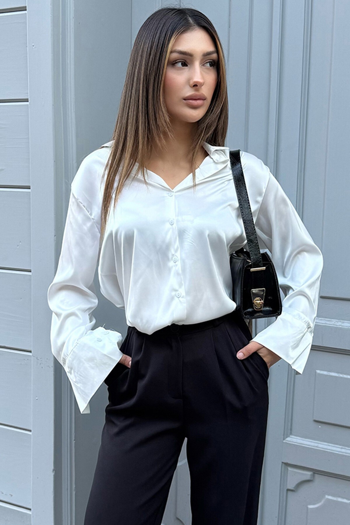 Ekru Oversize Saten Gömlek