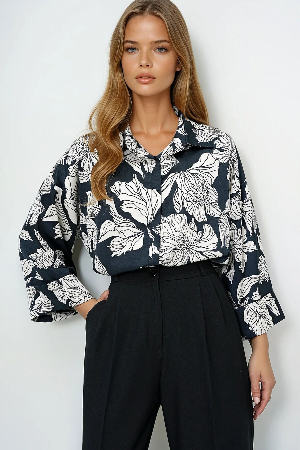 Ekru Siyah Dijital Baskılı Oversize Double Kol Premium Dokuma Gömlek