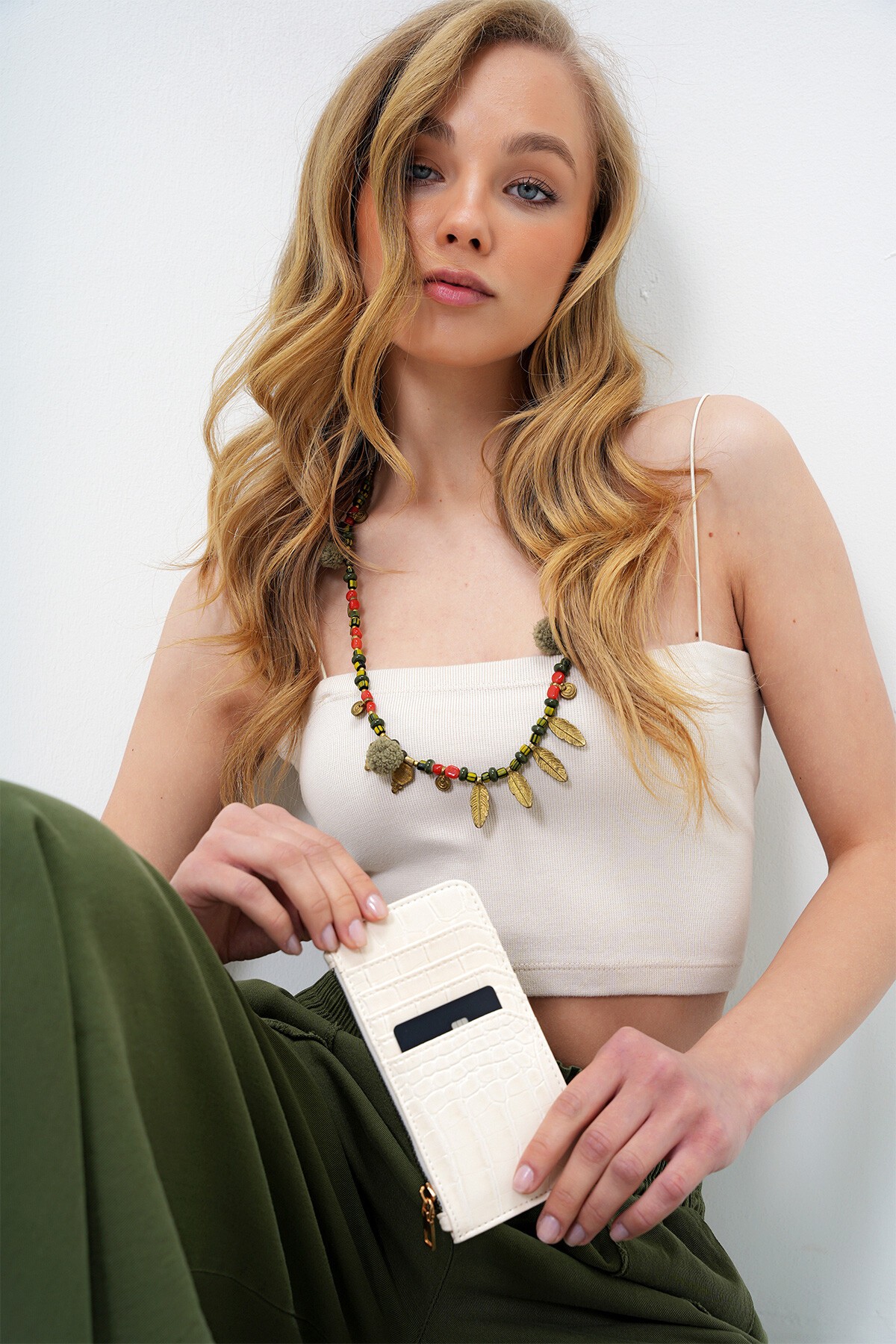 Ekru Suni Deri Fermuarlı Para Bölmeli Croco Desen İnce Kartlık