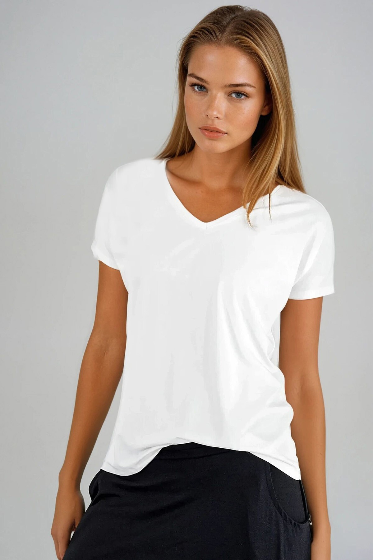 Ekru V Yaka Basic T Shirt