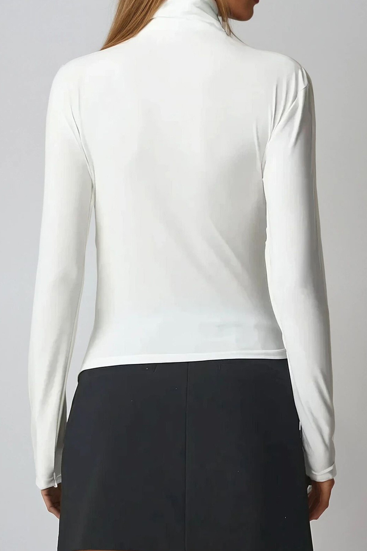 Ekru Yarım Balıkçı Drape Detaylı Sandy Bluz