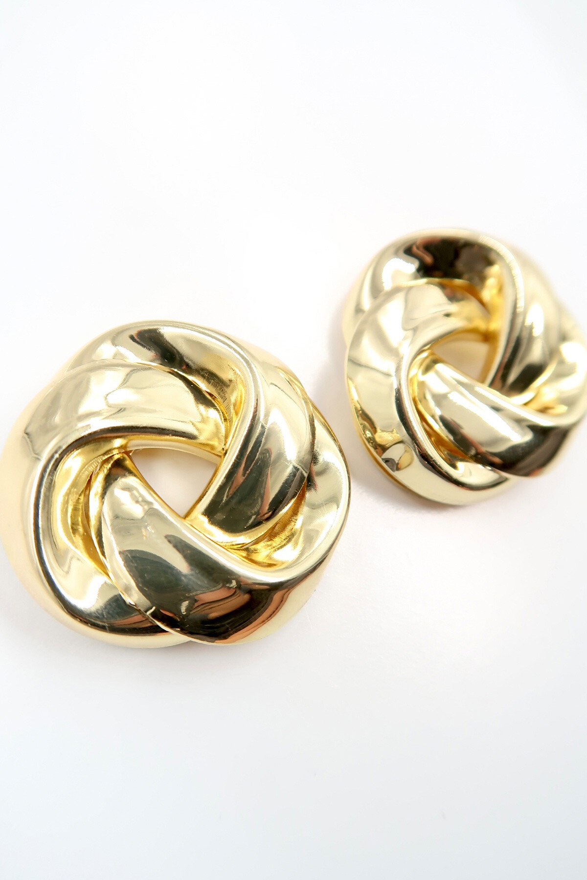 Gold Sarmal Kabartmalı Gold Küpe