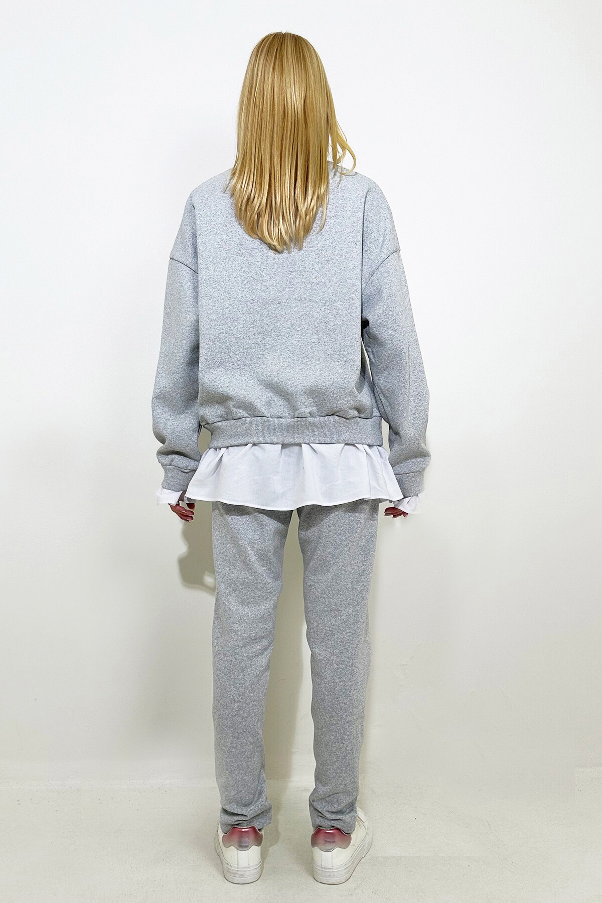 Gri Bisiklet Yaka Eteği Gömlek Detaylı 3 İplik İçi Şardonlu Eşofman Takım