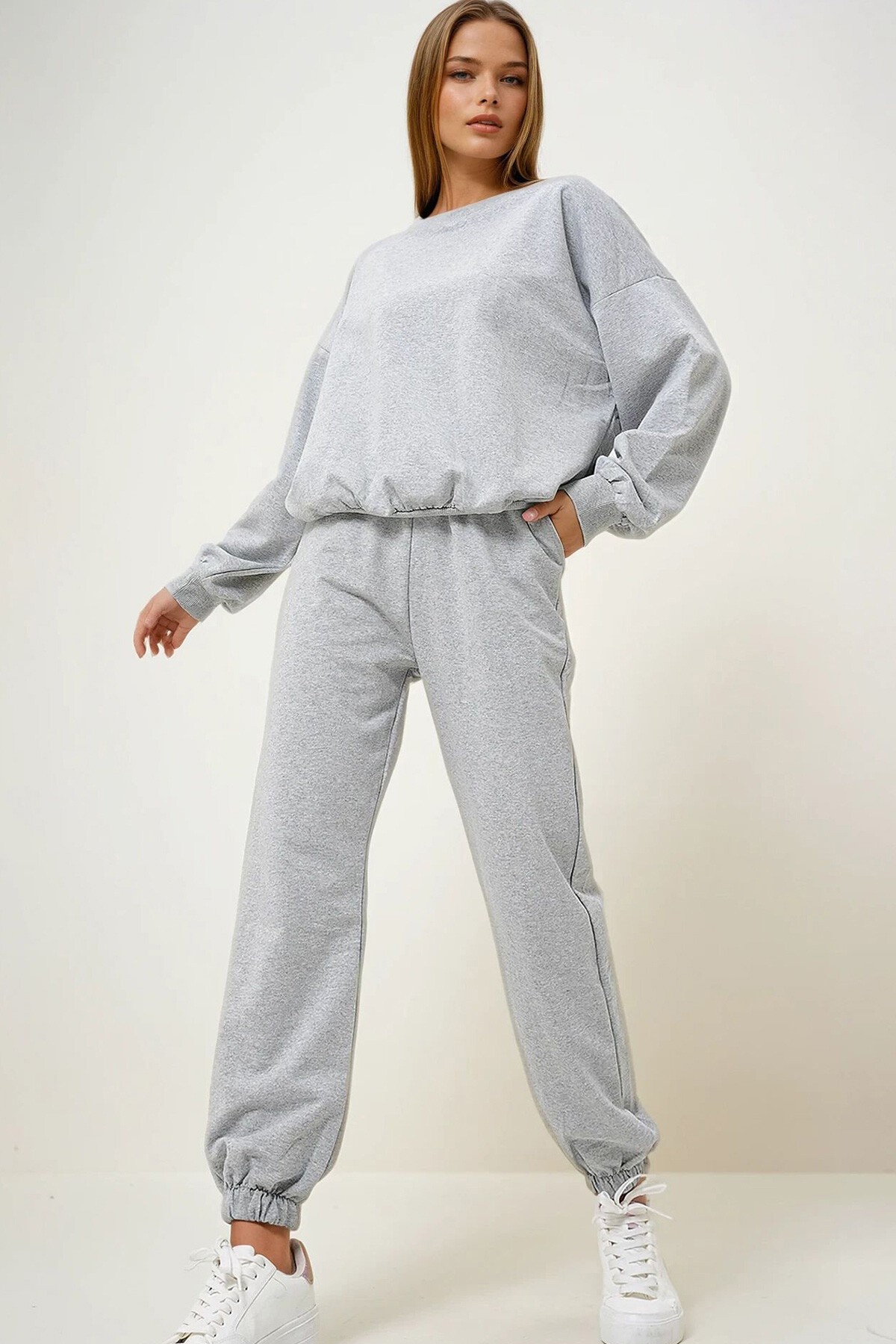 Gri Bisiklet Yaka Mevsimlik İki İplik Eşofman Takım