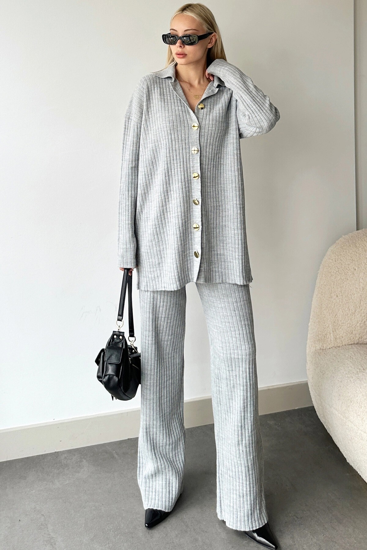 Gri Gold Düğme Detaylı Kazak Ve Yüksel Bel Pantolon Triko Takım