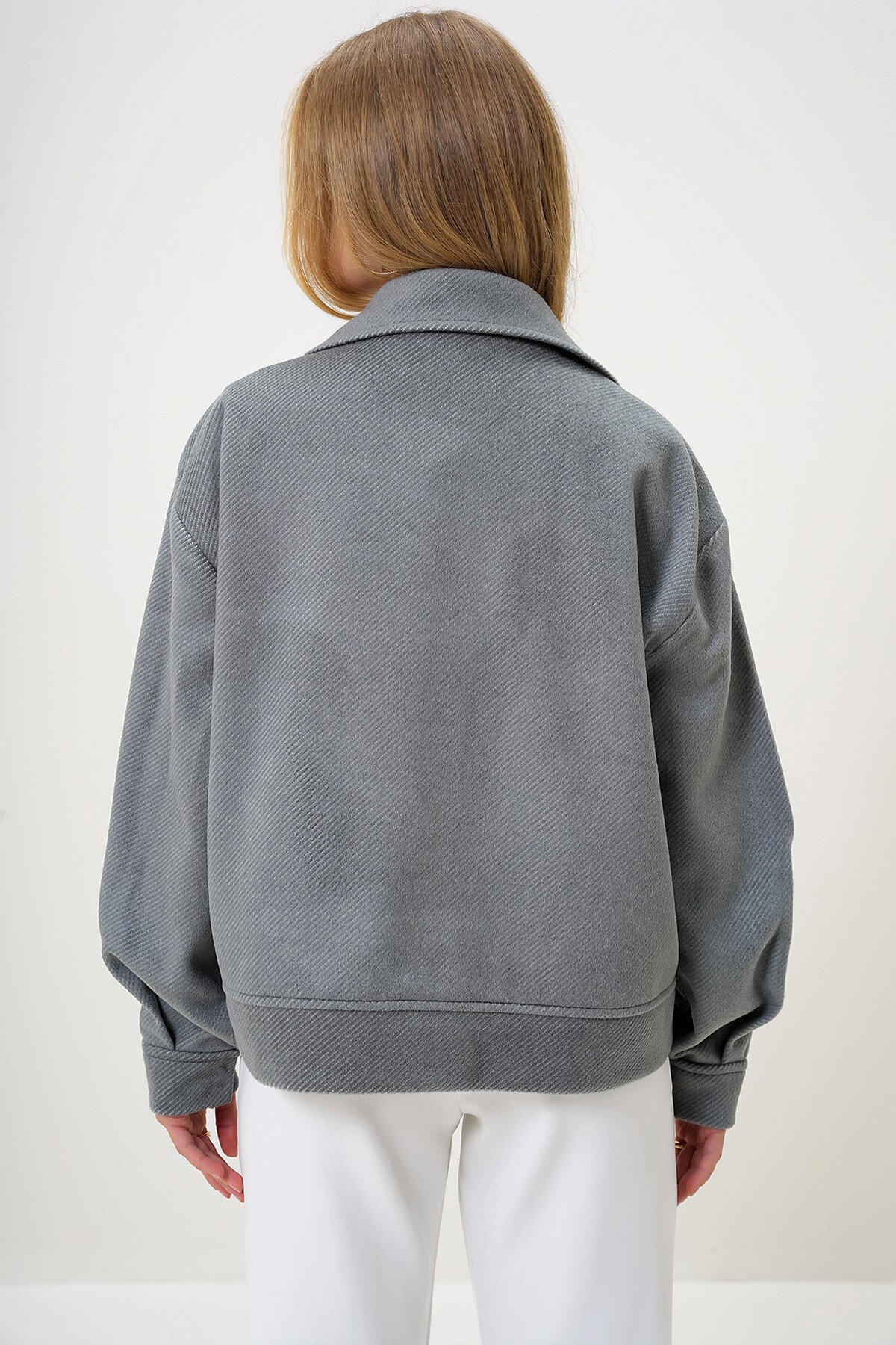 Gri İçi Astarlı Çift Cepli Kaşe Ceket