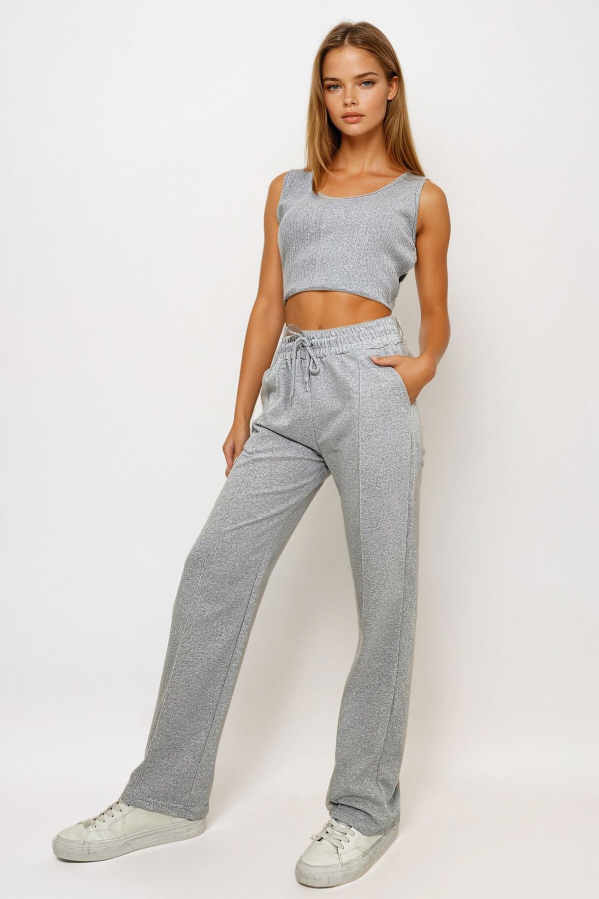Gri Yüksek Bel Önü Çimalı Bol Paça Çift Cepli Eşofman Altı