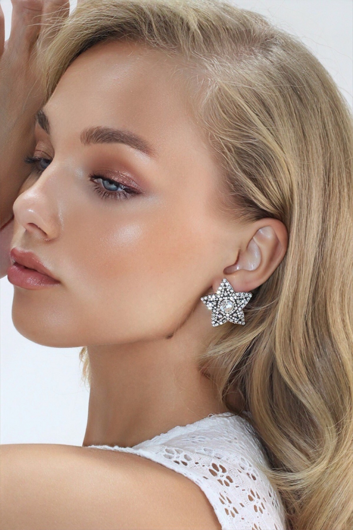 Gümüş Zirkon Taşlı Ay Yıldız Tasarımlı Küpe