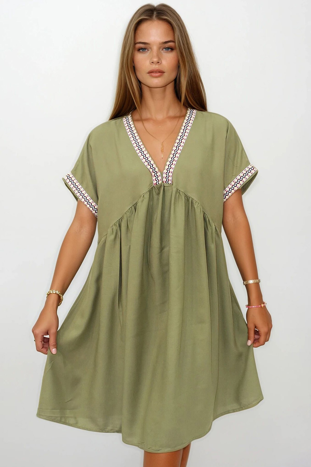 Haki V Yaka Kısa Kollu Midi Boy Rahat Kesim Elbise