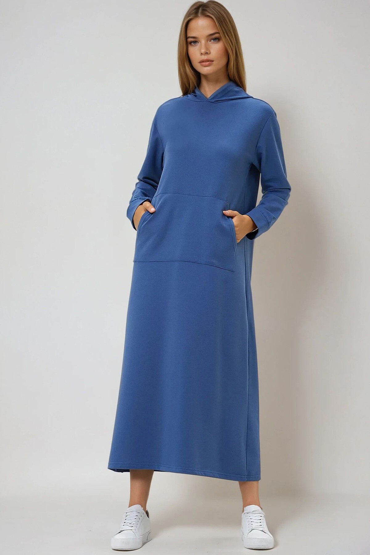 İndigo Kapüşonlu Kangru Cepli İki İplik Maxi Boy Elbise