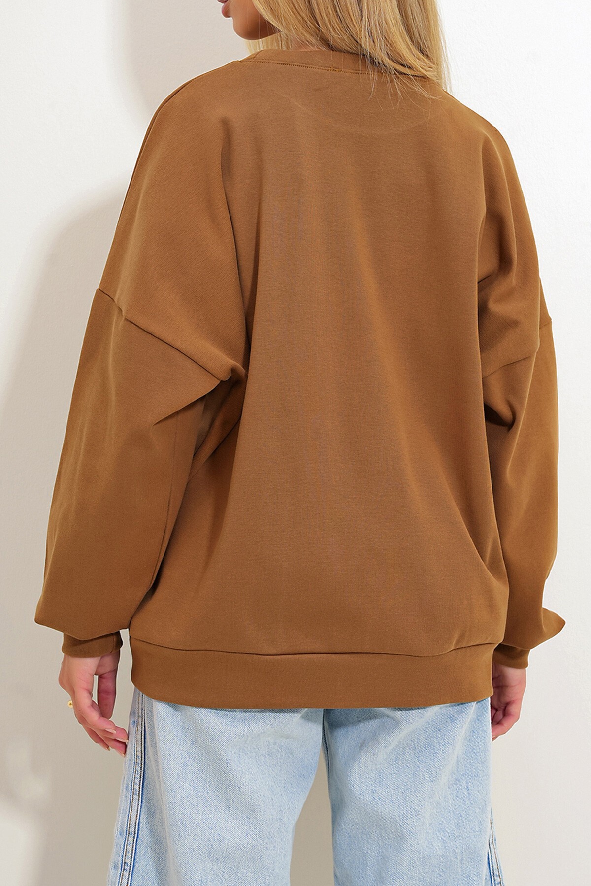 Kahve Bisiklet Yaka Oversize Sweatshirt