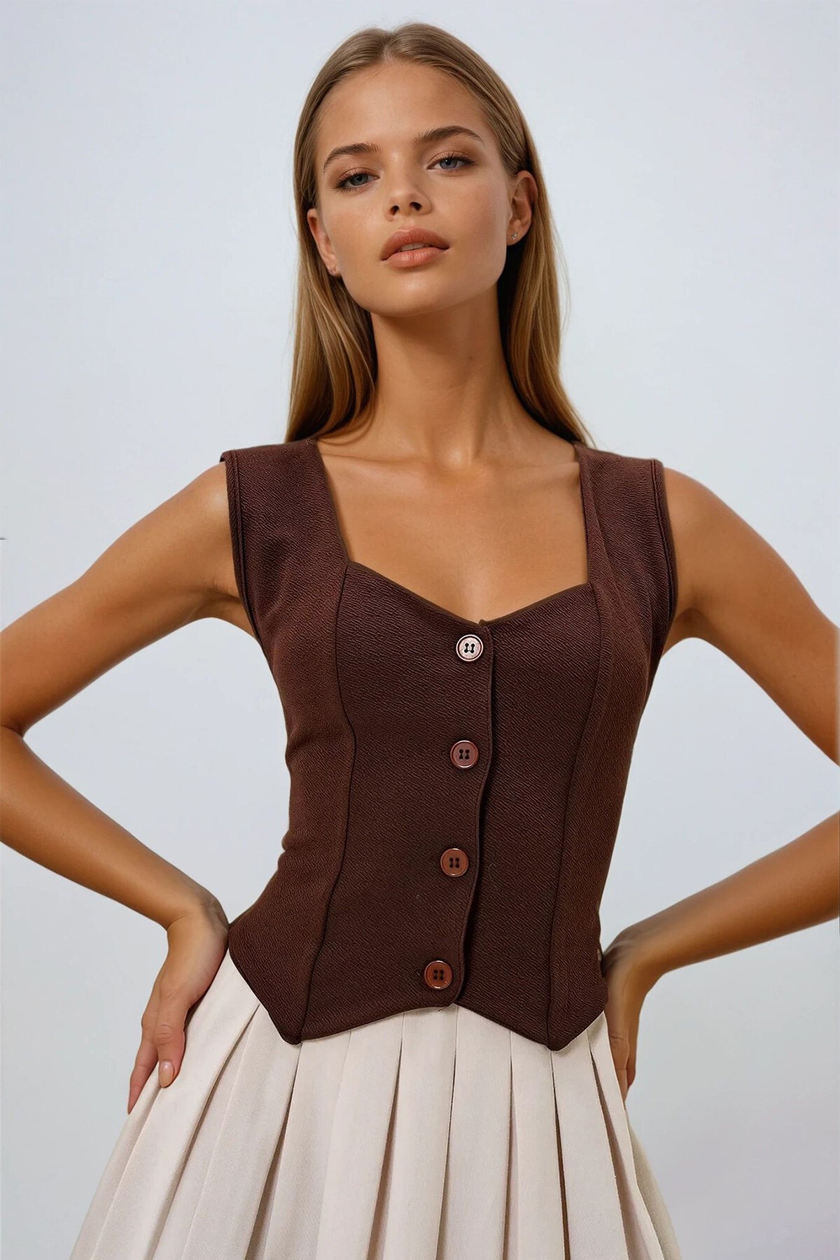Kahve Kalp Yaka Düğmeli Crop Yelek