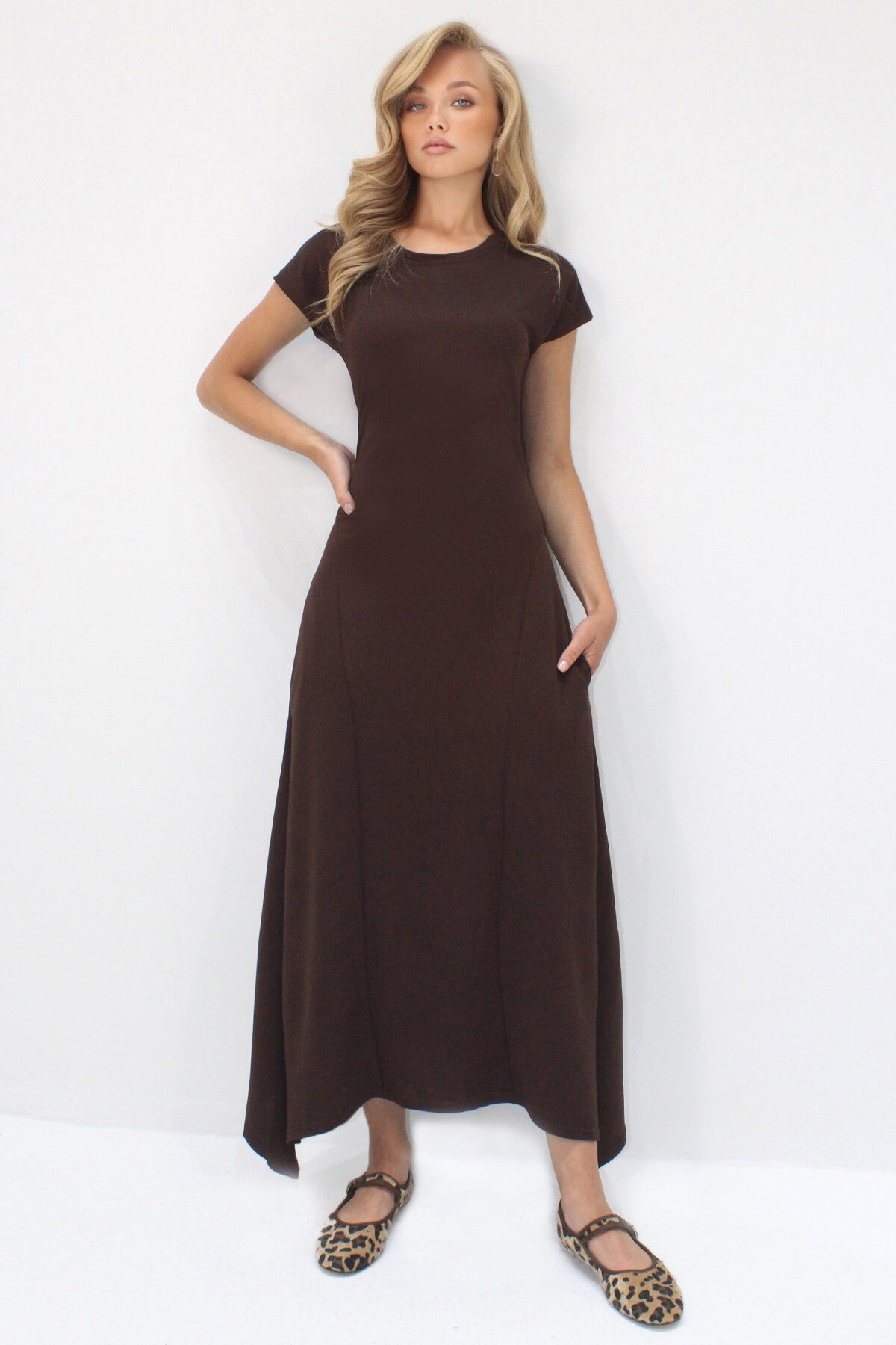 Kahverengi Bisiklet Yaka Çift Cepli Dikiş Detaylı Kolsuz Modal Kumaş  Elbise