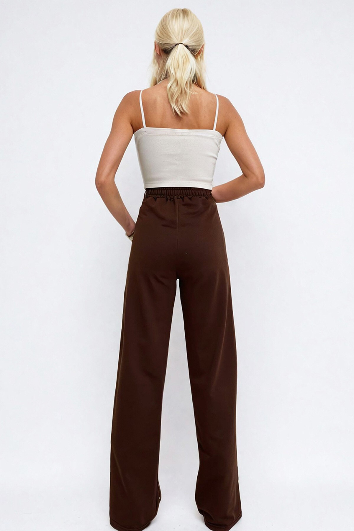 Kahverengi Çift Cepli Lastikli Yanları Şeritli Wide Leg Pantolon