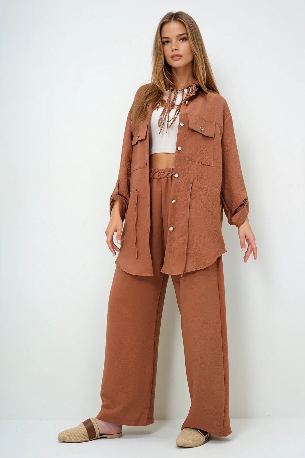 Kahverengi Çift Cepli Safari Ceket Ve Beli Lastikli Wide Leg Aerobin Pantolonlu Takım