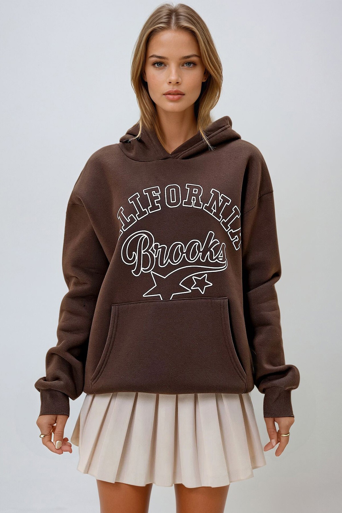 Kahverengi Kapüşonlu Kangru Cepli Önü Yazı Baskılı Üç İplik Şardonlu Sweatshırt