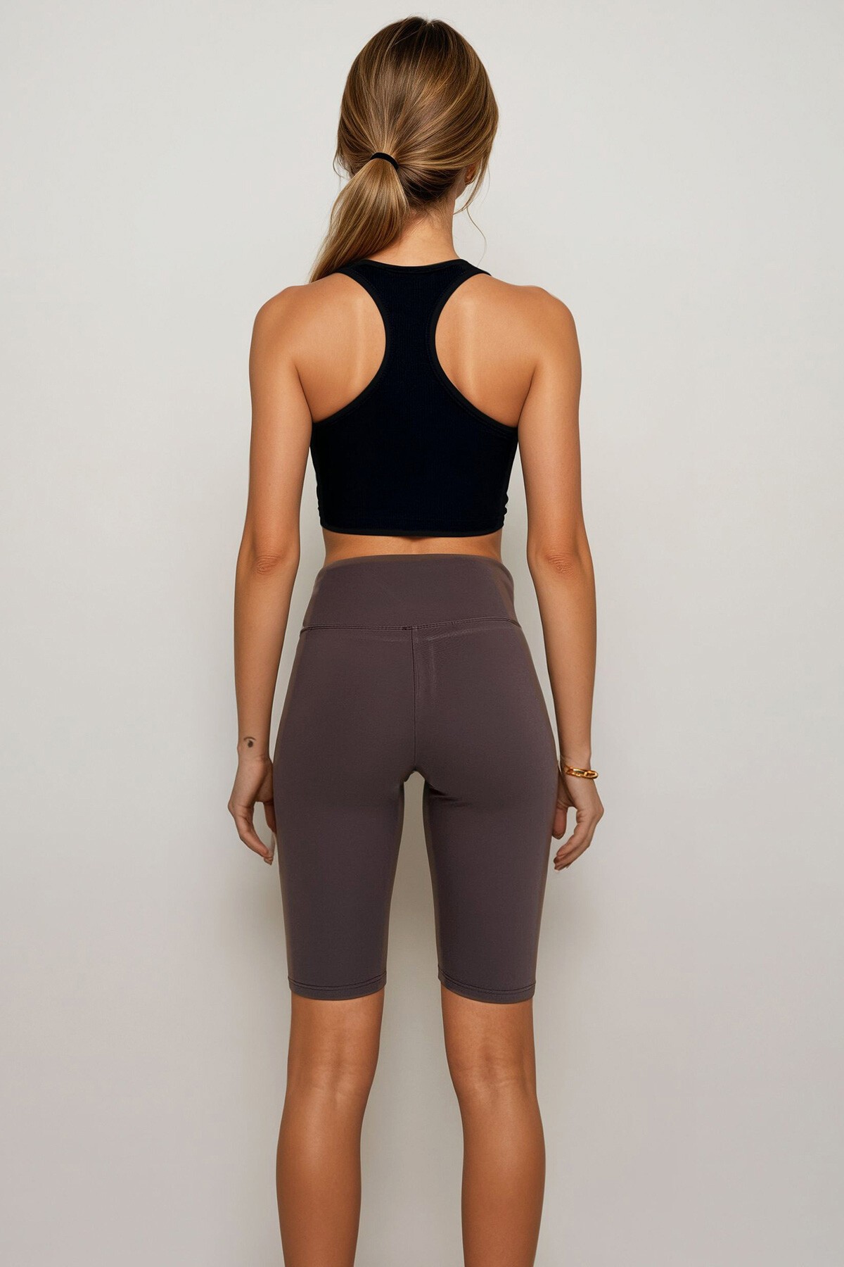 Kahverengi Yüksek Bel Toparlayıcı Etkili Şort Tayt