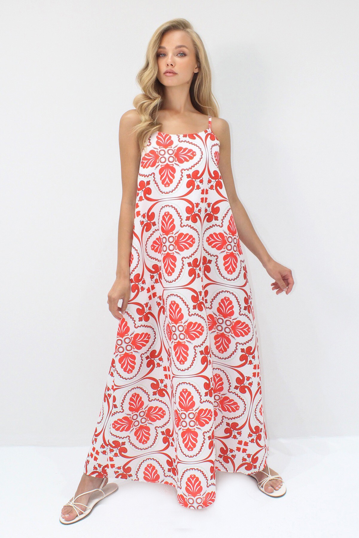 Kırmızı Ayarlanabiliri Askılı Maxi Boy Dokuma Elbise