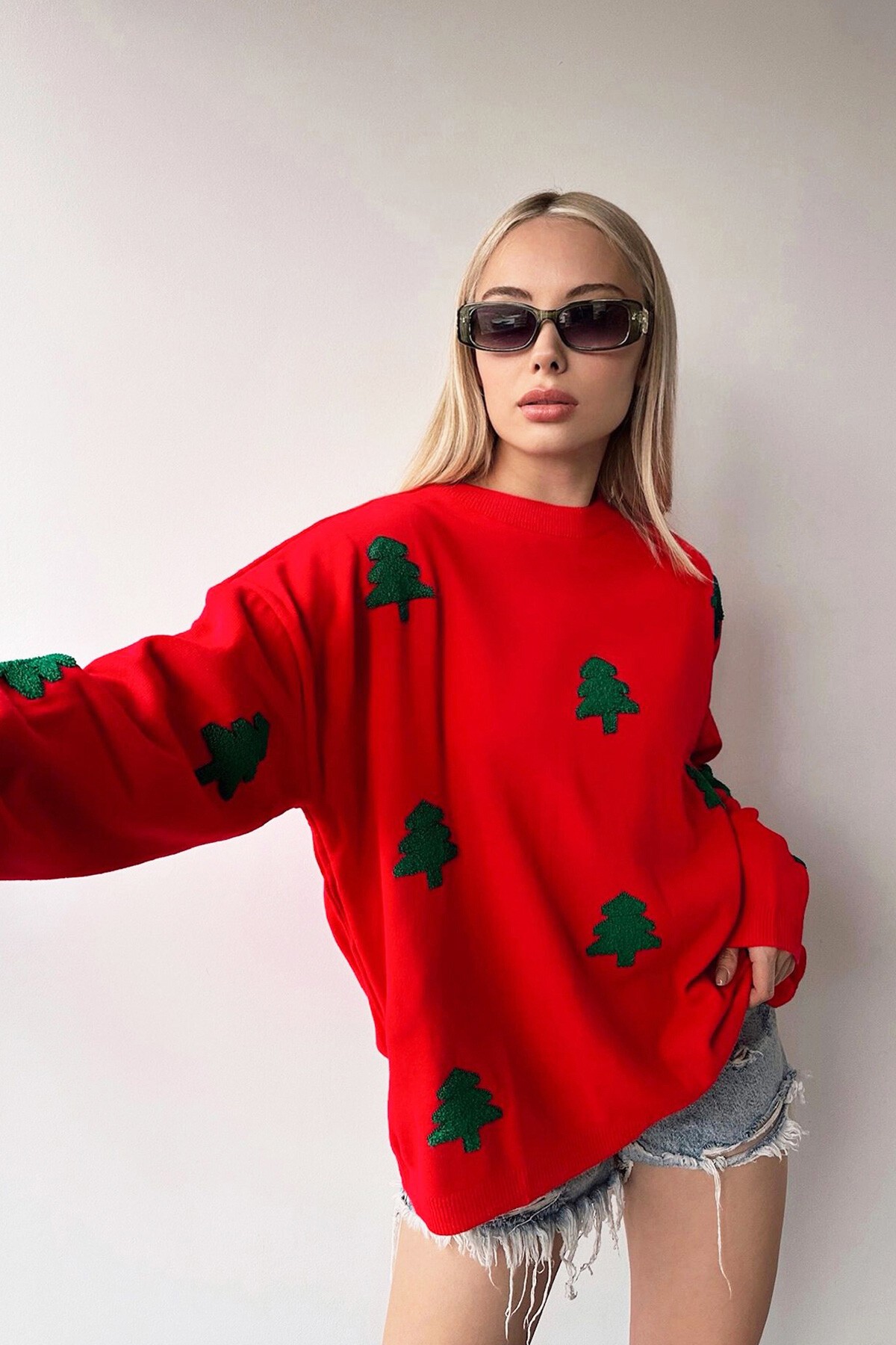 Kırmızı Bisiklet Yaka Ağaç Desenli Triko Kazak