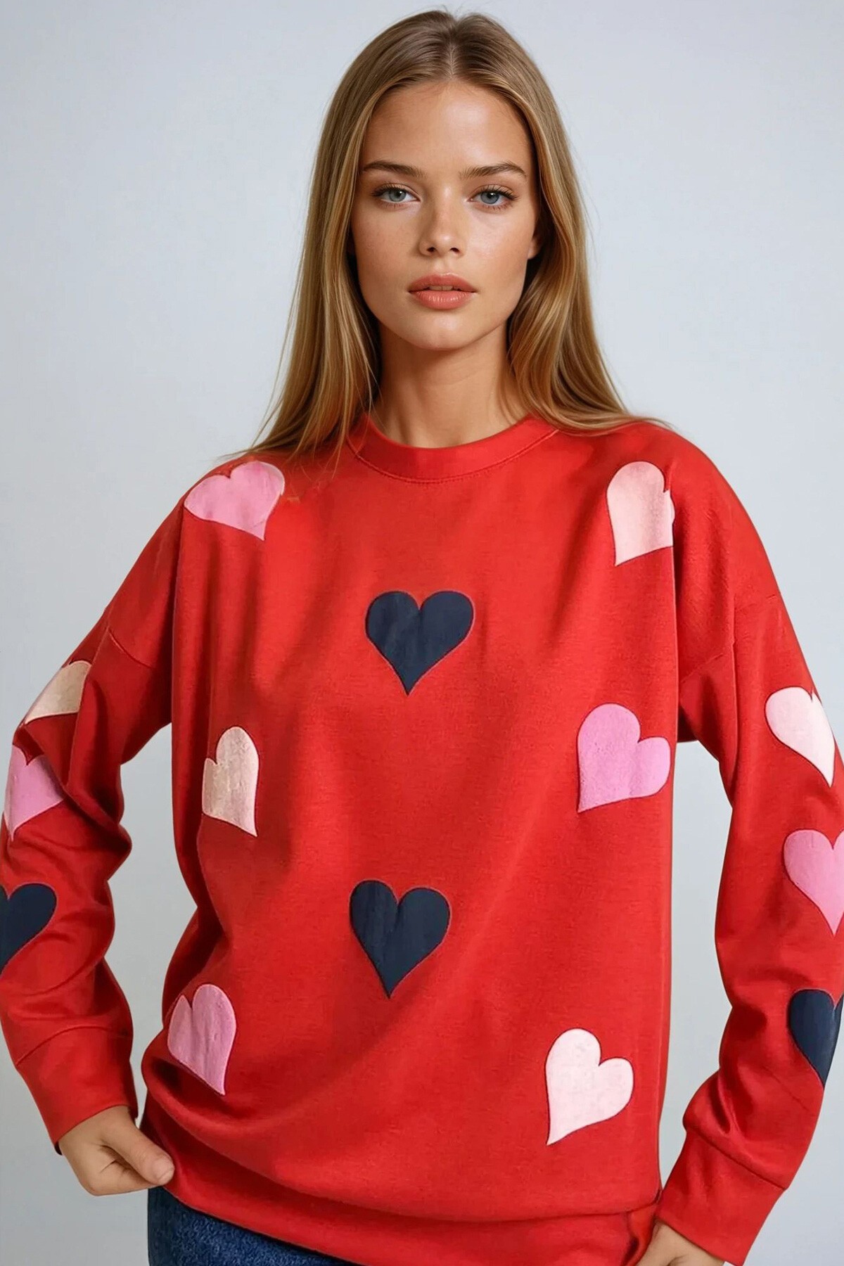 Kırmızı Bisiklet Yaka Kalp Baskılı 2 İplik Oversize Sweatshırt