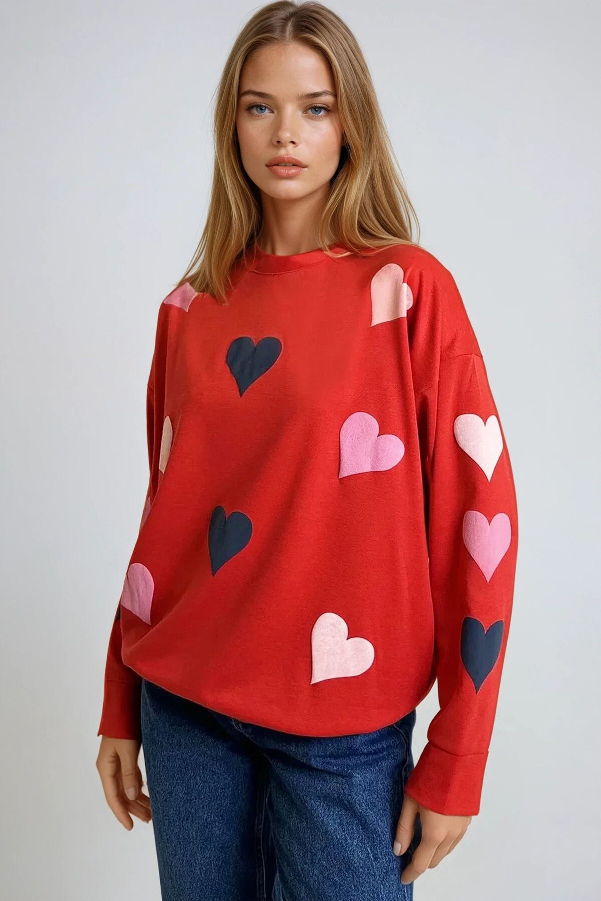 Kırmızı Bisiklet Yaka Kalp Baskılı 2 İplik Oversize Sweatshırt