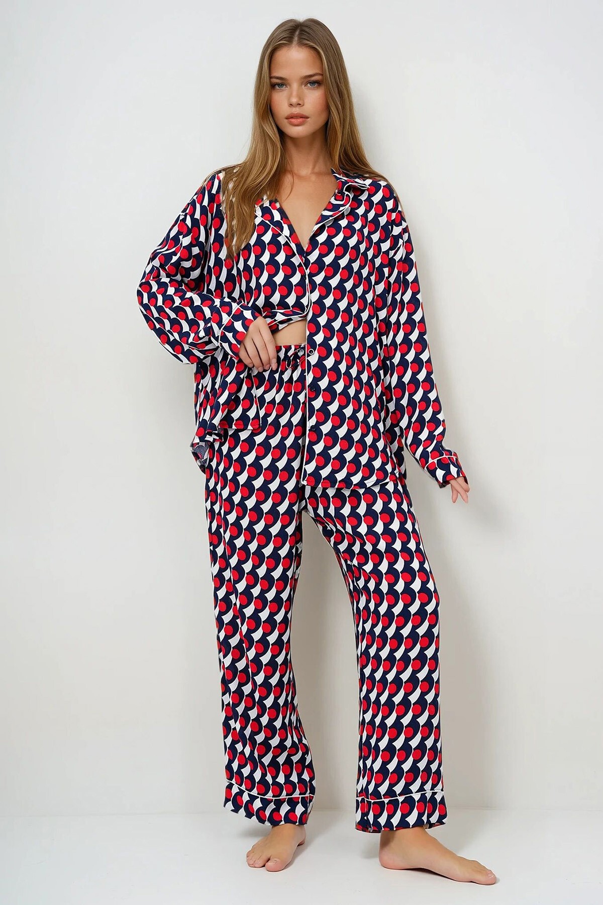 Kırmızı Biye Detaylı Uzun Kollu Gömlek Ve Pantolonlu Pijama Takımı