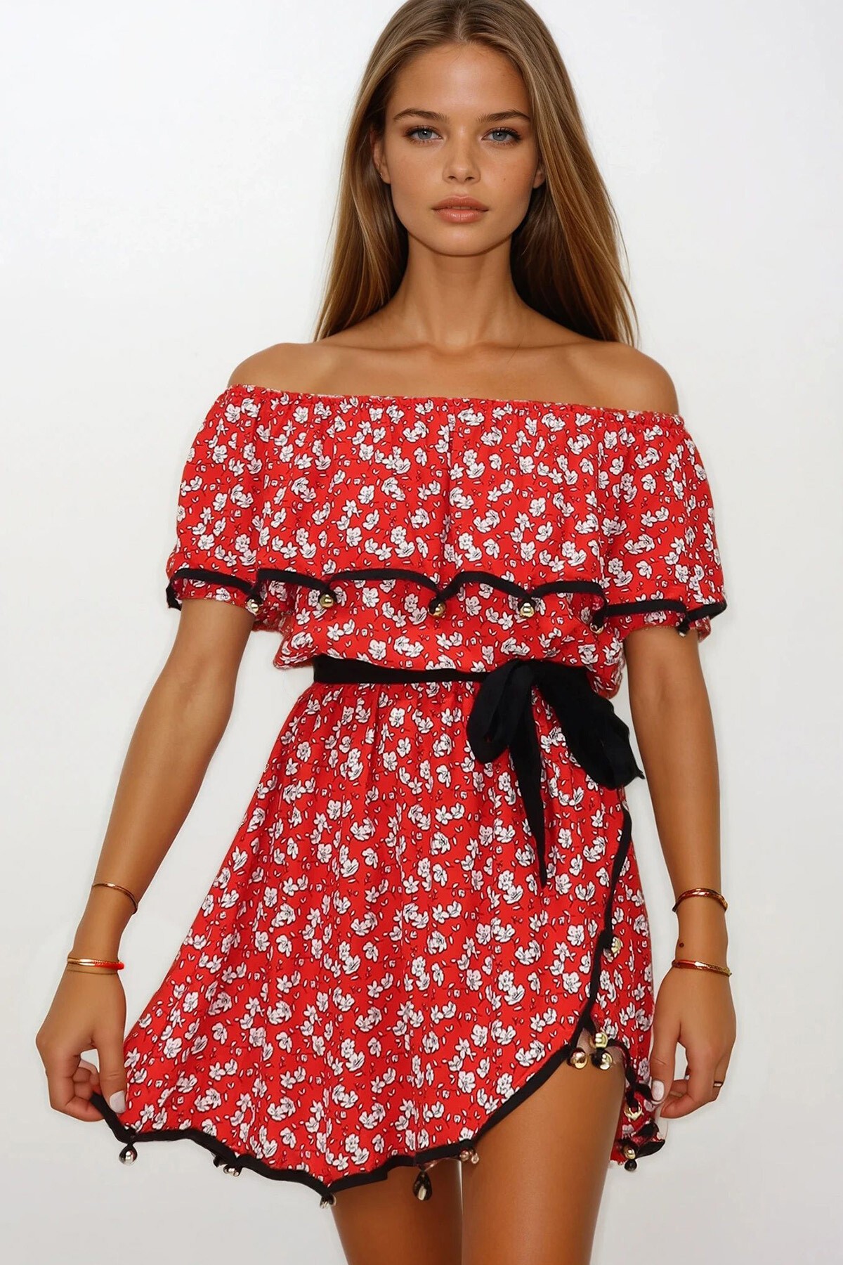 Kırmızı Madonna Yaka Boncuk İşlemeli Asimetrik Kesim Midi Boy Yazlık Elbise