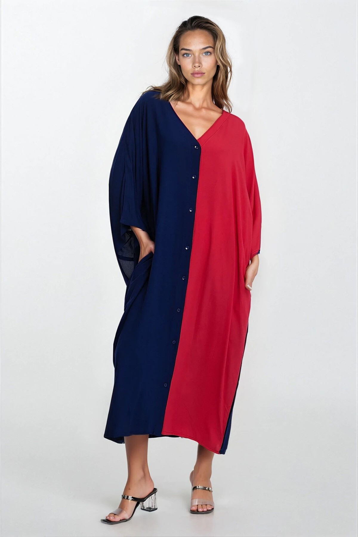 Kırmızı Önü Düğmeli Çift Cepli Büyük Beden Viskon Elbise