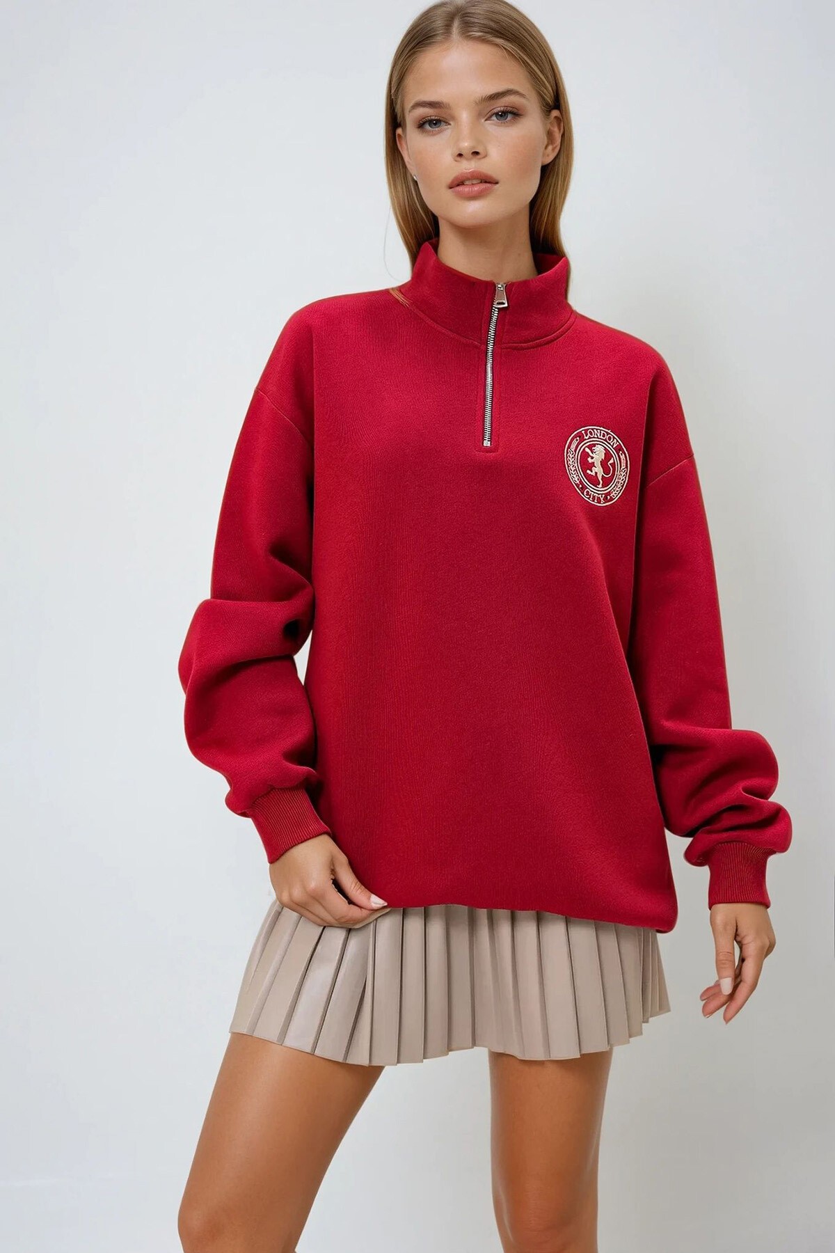 Kırmızı Yarım Balıkçı Yaka Önü Fermuarlı Armalı Kışlık Üç İplik Şardonlu Sweatshırt