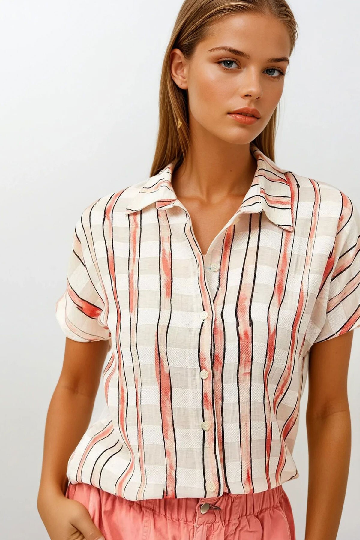 Ekru Kısa Kol Çizgi Desenli Gömlek