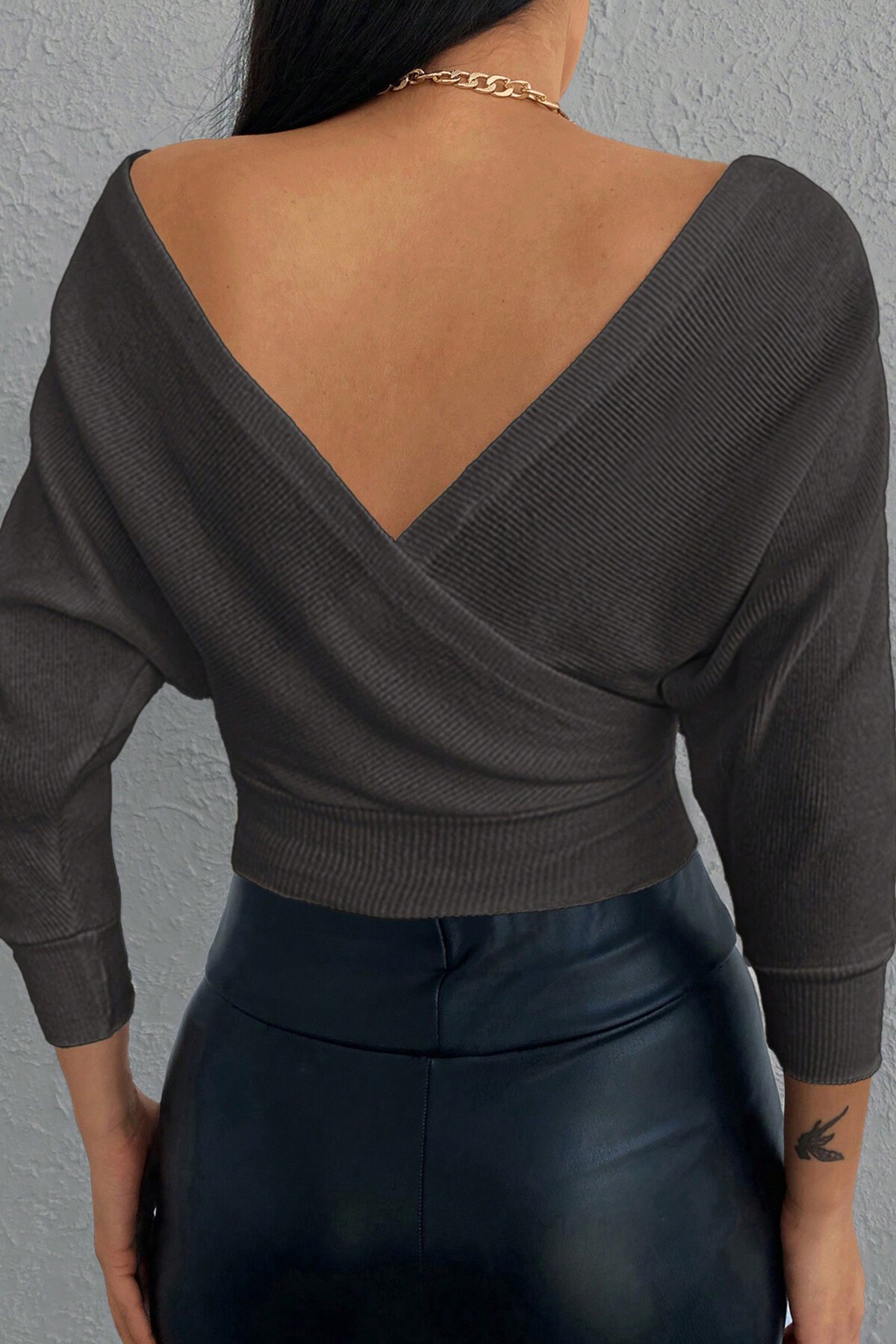 Koyu Gri Ön Arka V Yaka Kruvaze Bluz