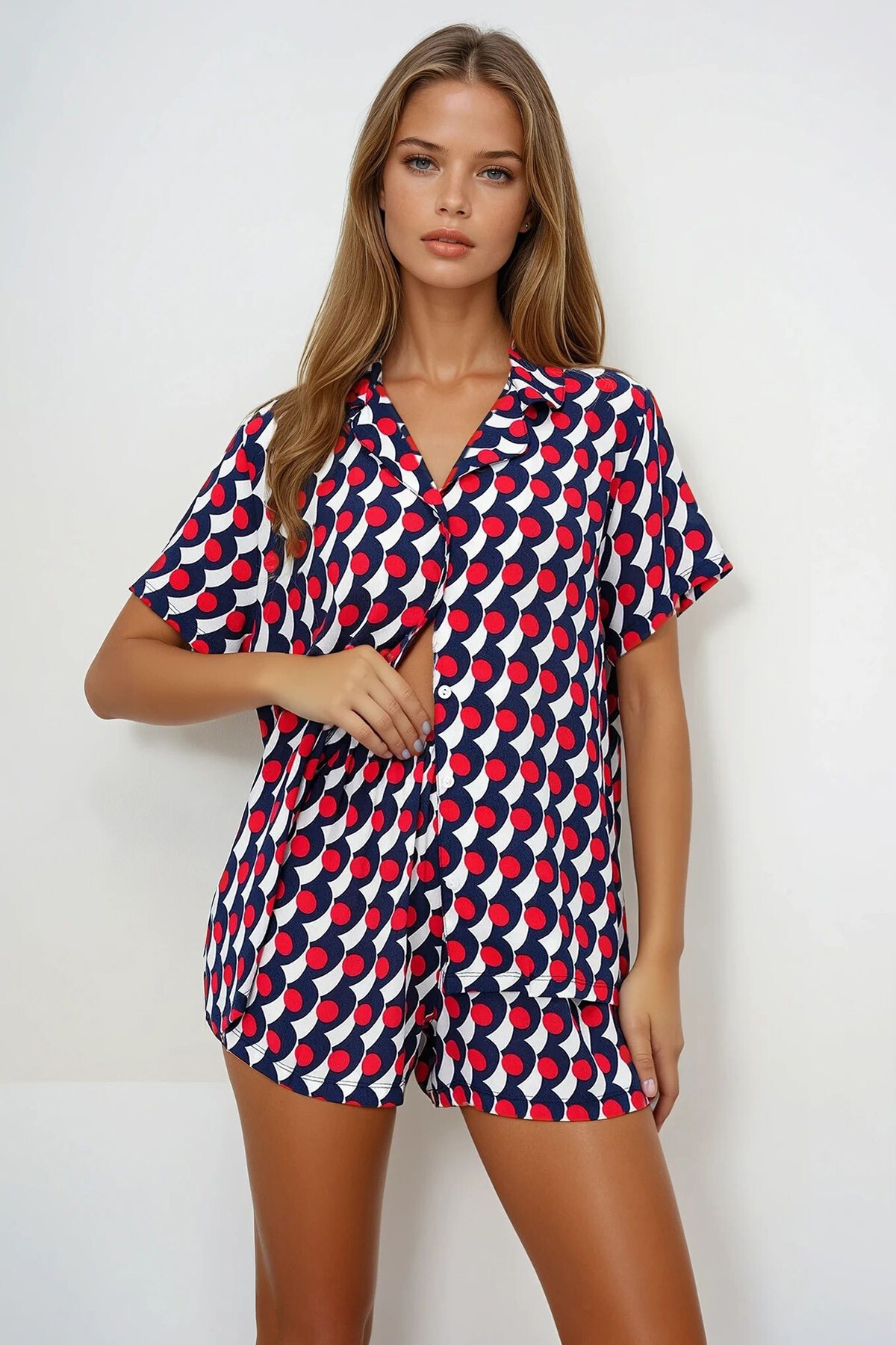 Lacivert Geometrik Desenli Önü Düğmeli Dokuma Gömlek Ve Şort Pijama Takım