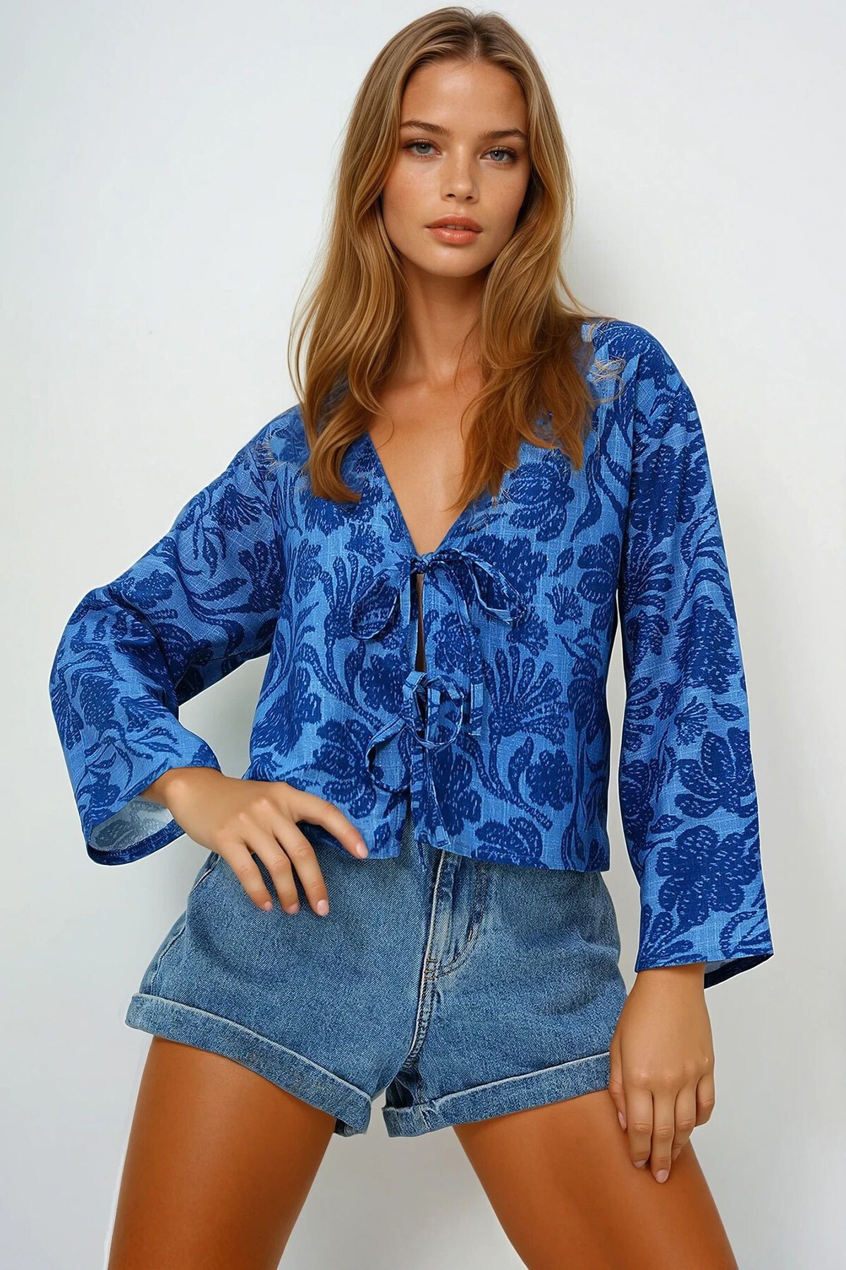 Lacivert V Yaka Biyeli Önü Bağlamalı Keten Crop Ceket